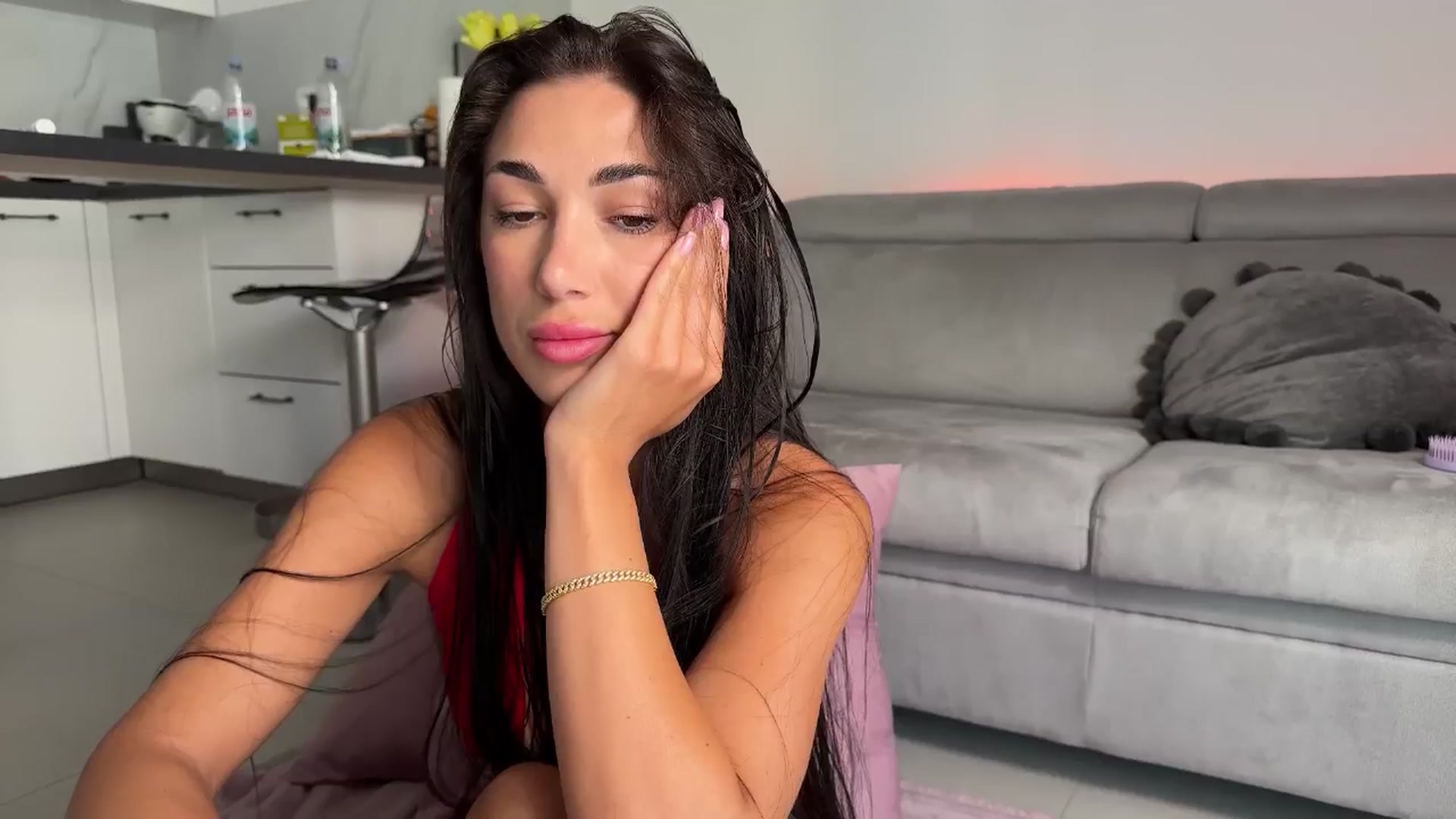 Gallery image thumbnail from AnnaQPassion's myfreecams stream on, 07/15/2025, 08:46 image 4 of 20