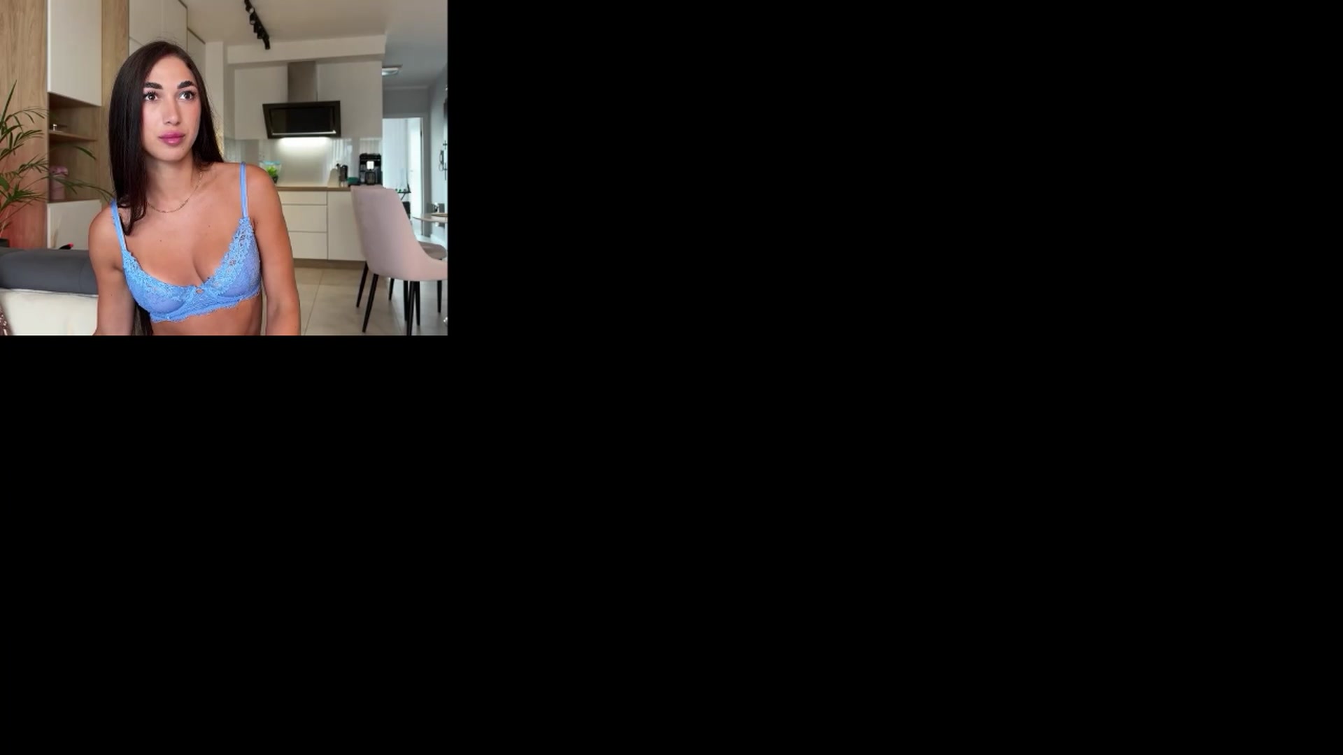 Gallery image thumbnail from AnnaQPassion's myfreecams stream on, 07/23/2025, 10:21 image 18 of 20