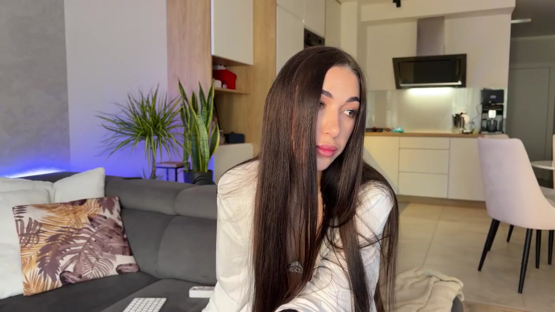 Gallery image thumbnail from AnnaQPassion's myfreecams stream on, 02/20/2026, 08:00 image 7 of 20