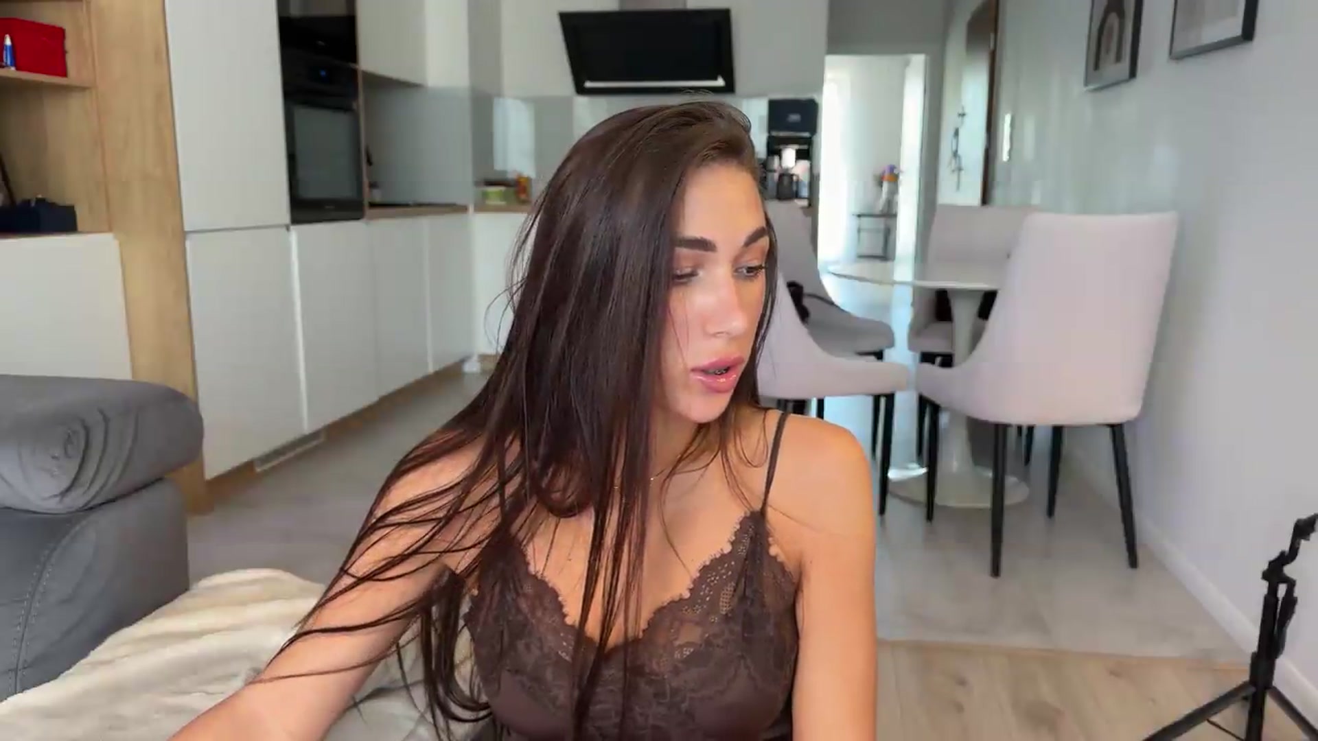 Gallery image thumbnail from AnnaQPassion's myfreecams stream on, 05/20/2026, 09:43 image 4 of 20