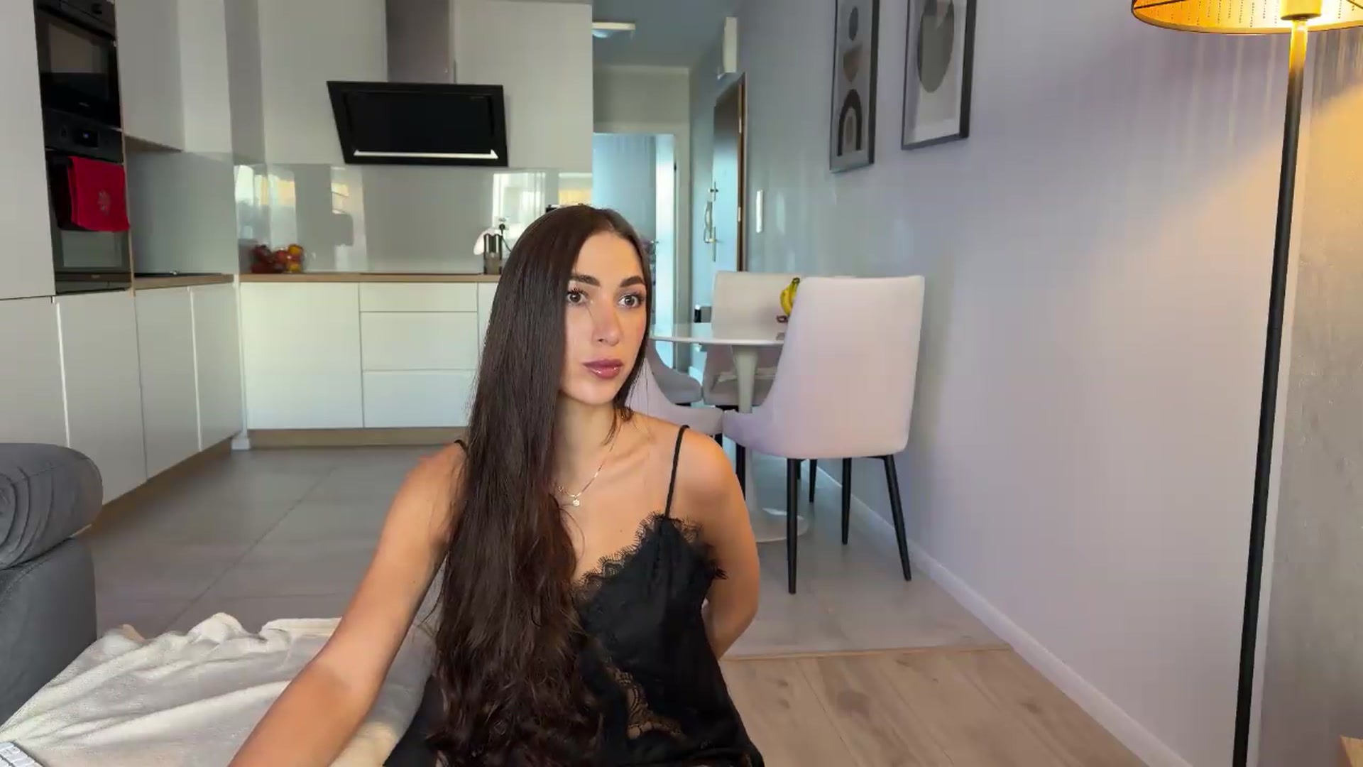 Gallery image thumbnail from AnnaQPassion's myfreecams stream on, 05/22/2026, 05:32 image 6 of 20
