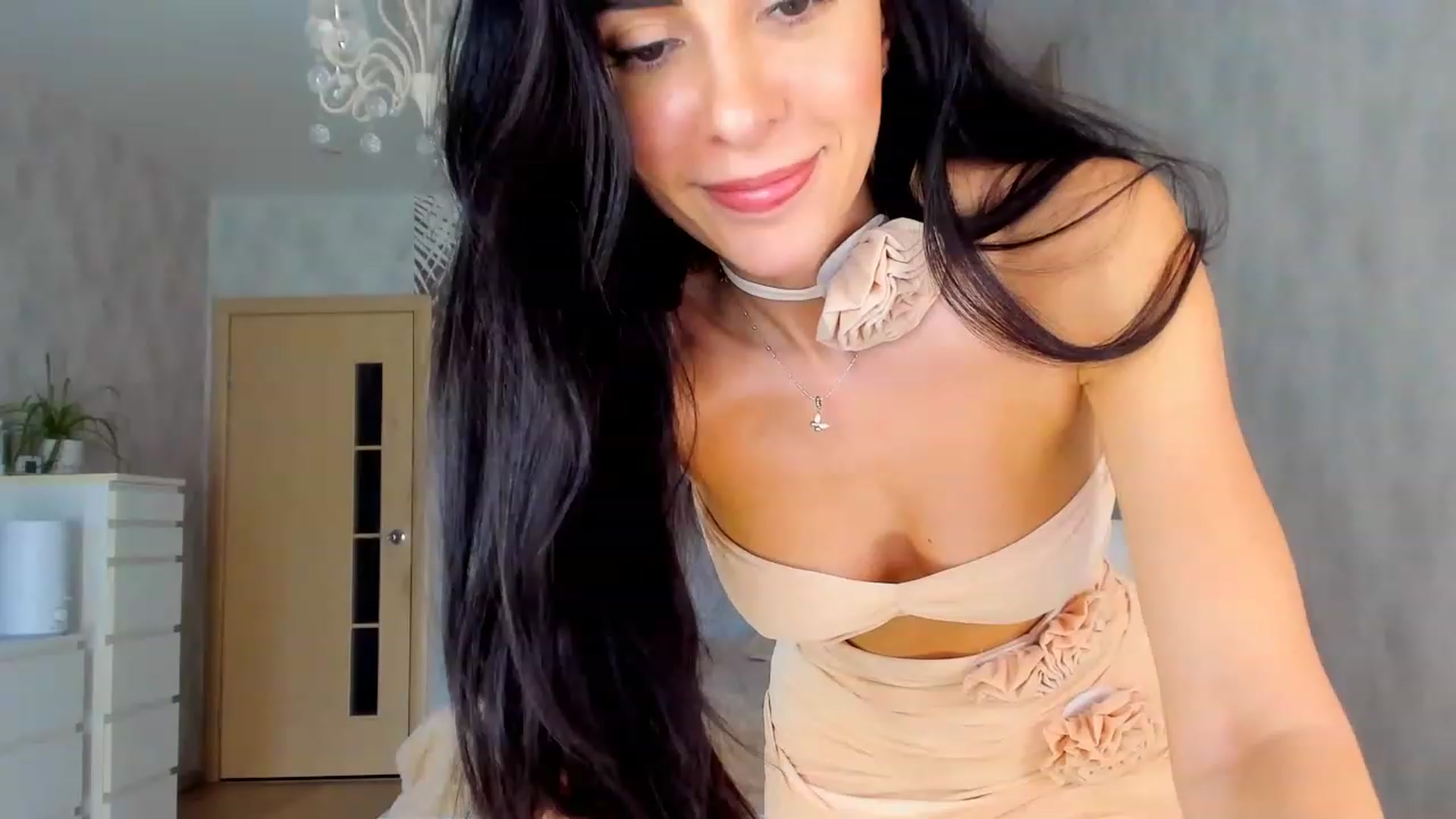 Gallery image thumbnail from AnnaRos's myfreecams stream on, 12/31/2022, 08:52 image 4 of 20