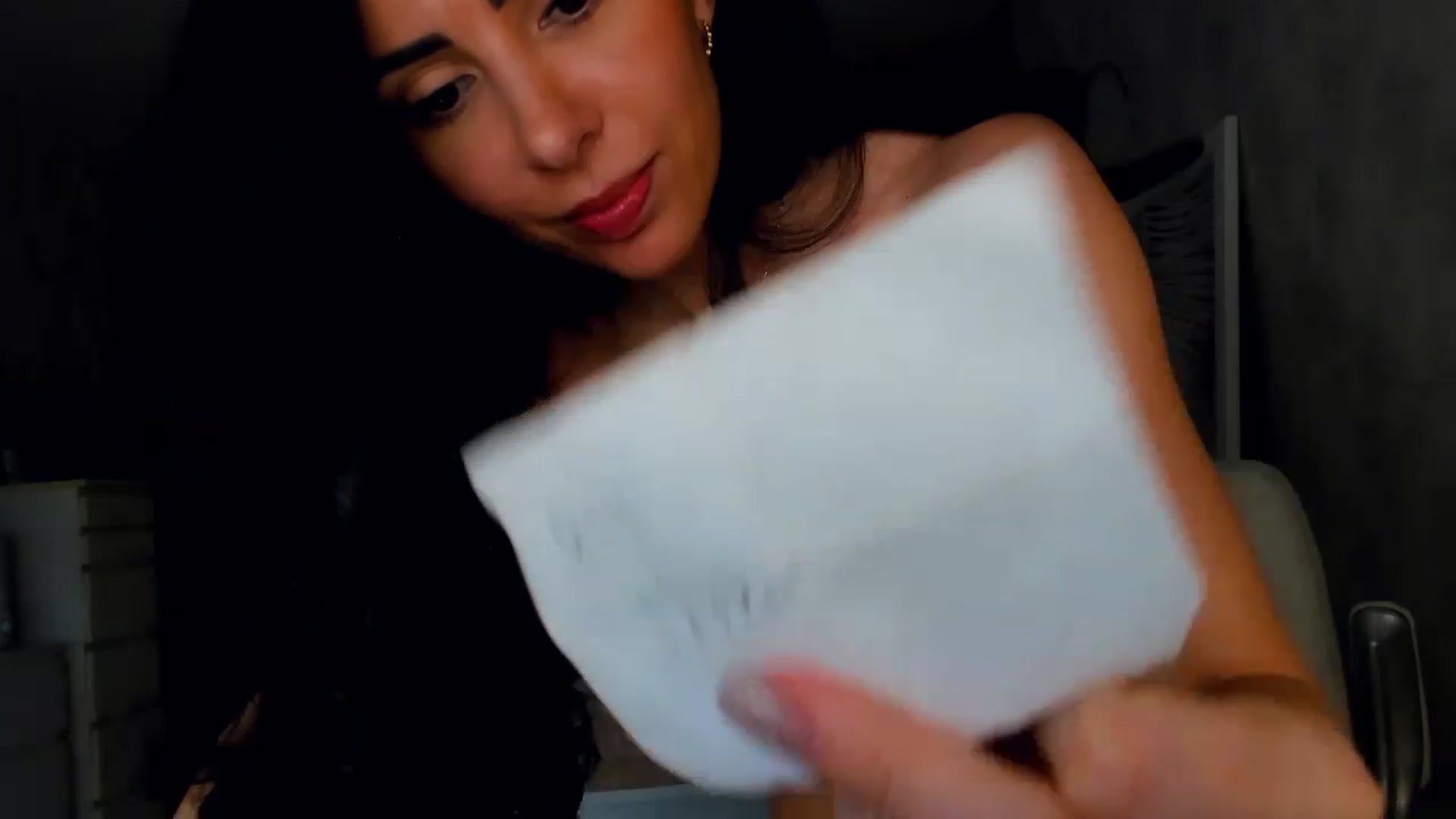 Gallery image thumbnail from AnnaRos's myfreecams stream on, 04/10/2023, 08:22 image 10 of 20