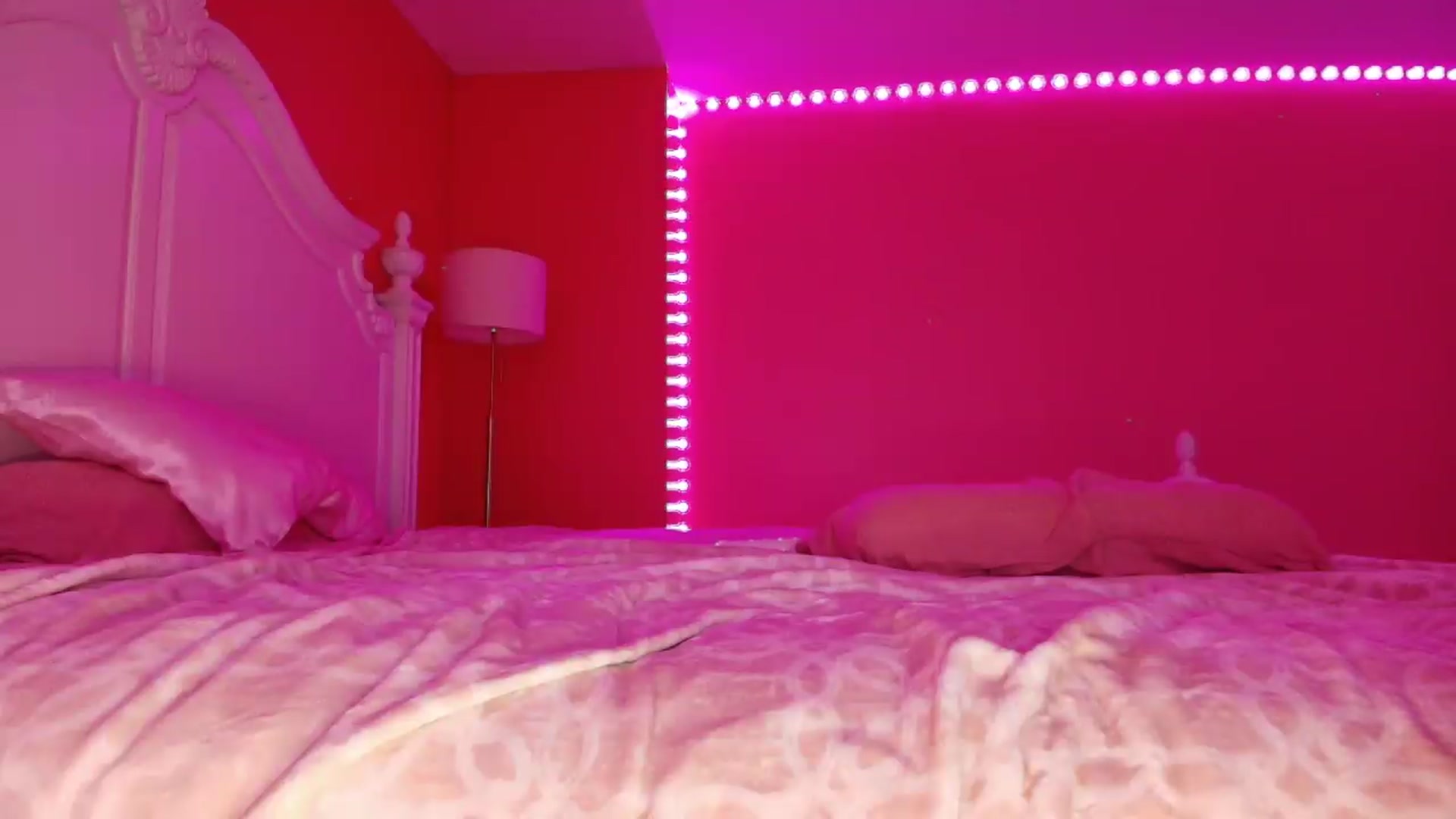 Gallery image thumbnail from AnnaSexPrincess's myfreecams stream on, 07/23/2026, 24:22 image 16 of 20