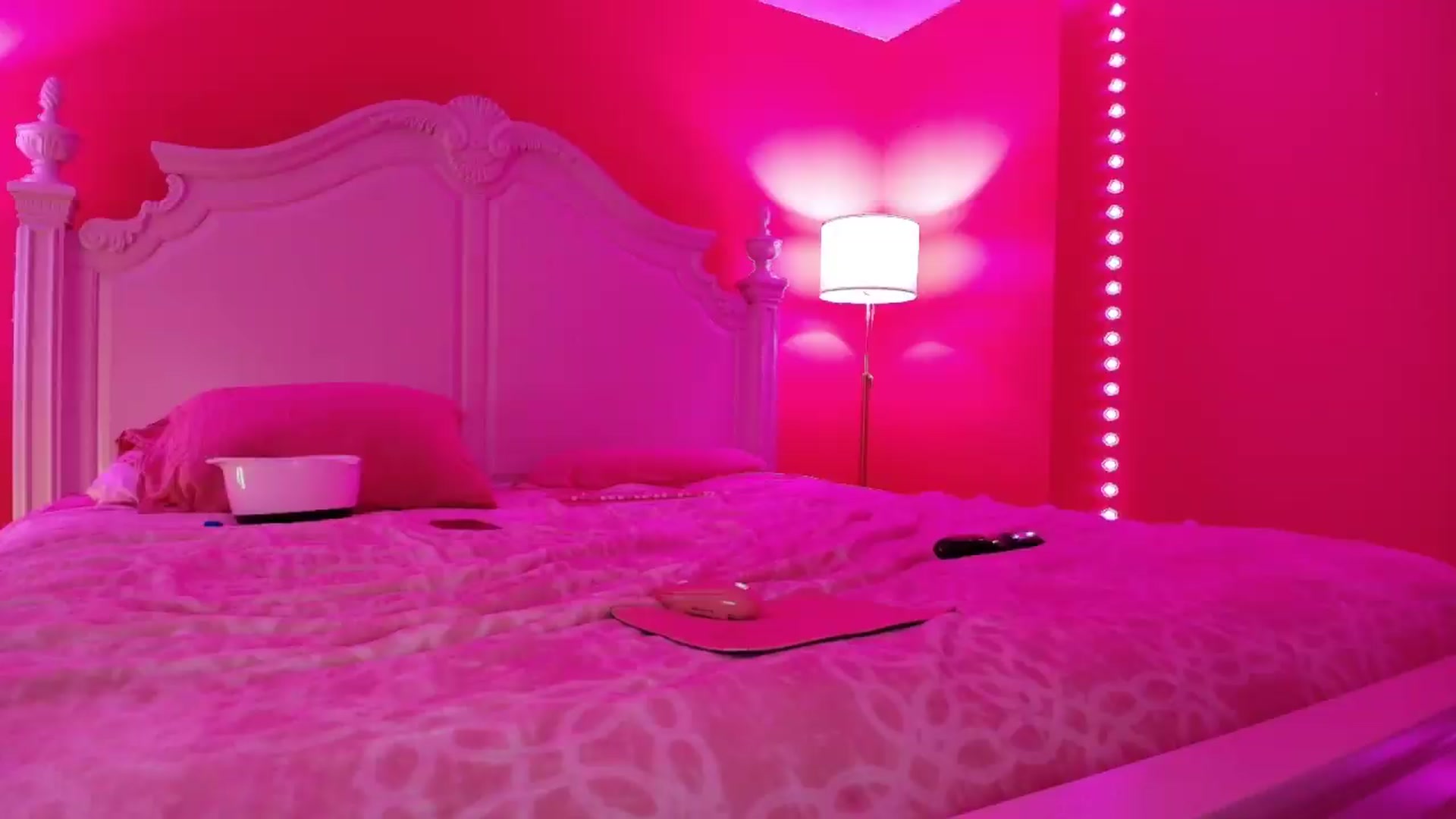 Gallery image thumbnail from AnnaSexPrincess's myfreecams stream on, 07/24/2026, 24:23 image 1 of 20