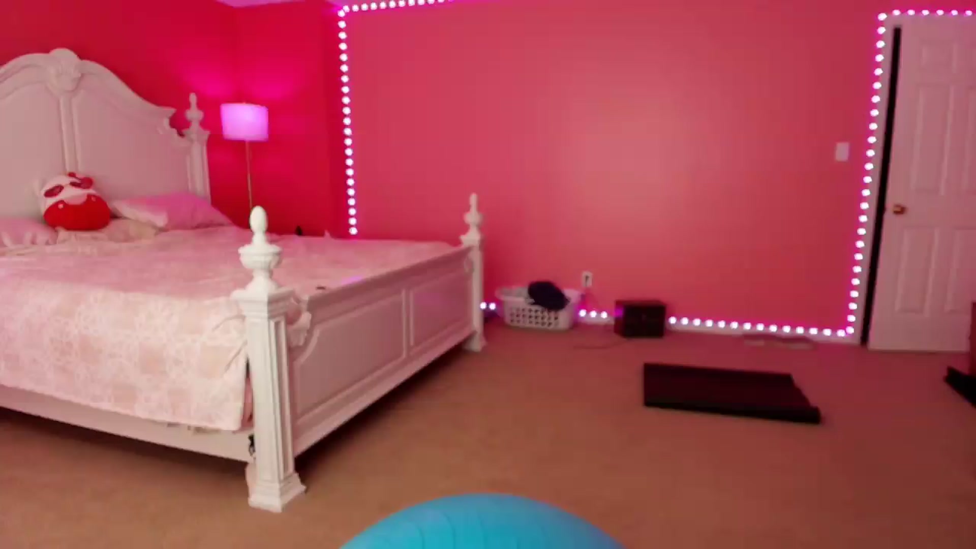 Gallery image thumbnail from AnnaSexPrincess's myfreecams stream on, 07/30/2026, 16:22 image 1 of 20