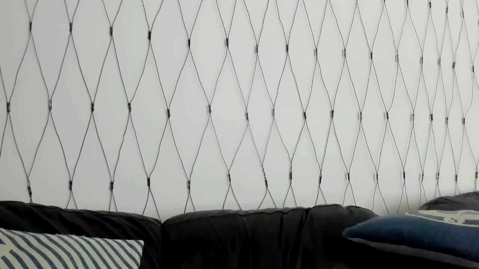 Gallery image thumbnail from AnnaStormy's myfreecams stream on, 12/18/2024, 12:53 image 13 of 20