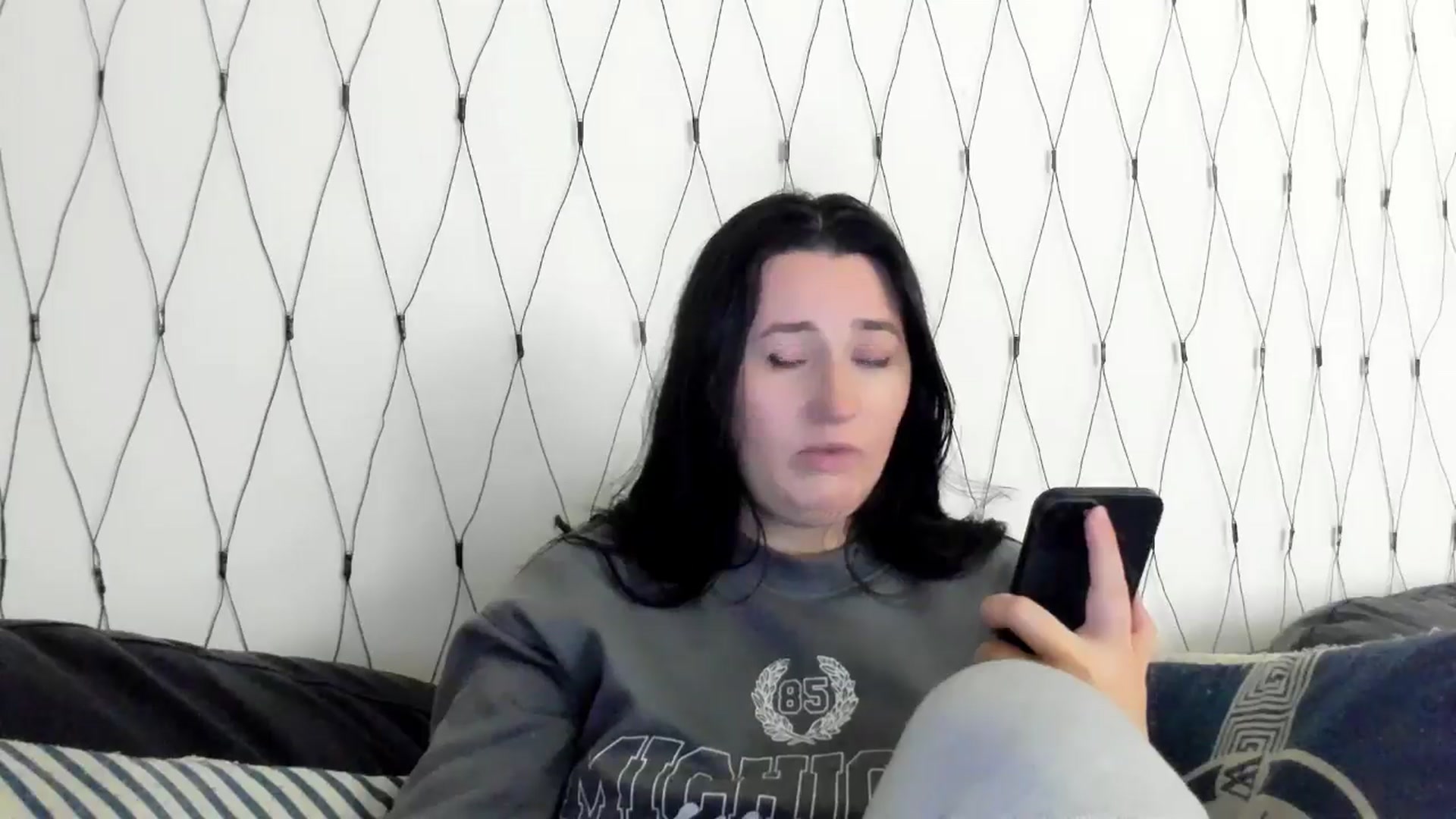 Gallery image thumbnail from AnnaStormy's myfreecams stream on, 12/18/2024, 13:18 image 12 of 20