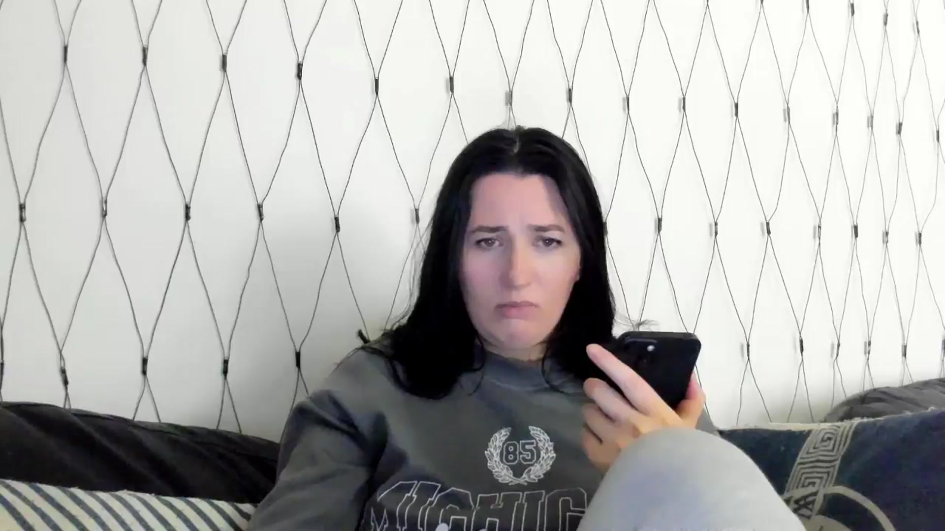Gallery image thumbnail from AnnaStormy's myfreecams stream on, 12/18/2024, 13:18 image 15 of 20
