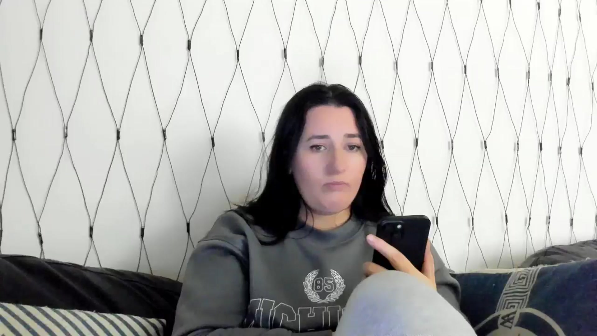 Gallery image thumbnail from AnnaStormy's myfreecams stream on, 12/18/2024, 13:18 image 5 of 20