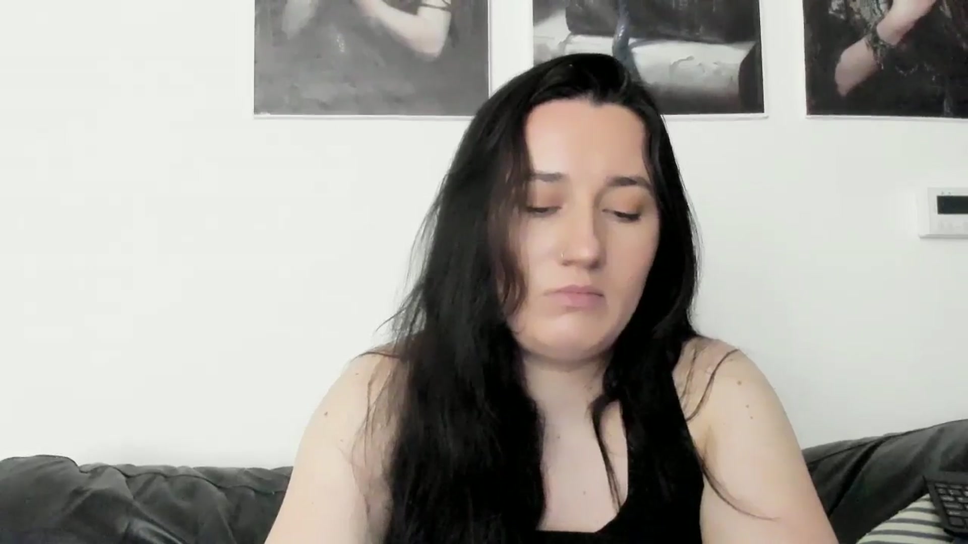 Gallery image thumbnail from AnnaStormy's myfreecams stream on, 04/16/2026, 12:19 image 11 of 20