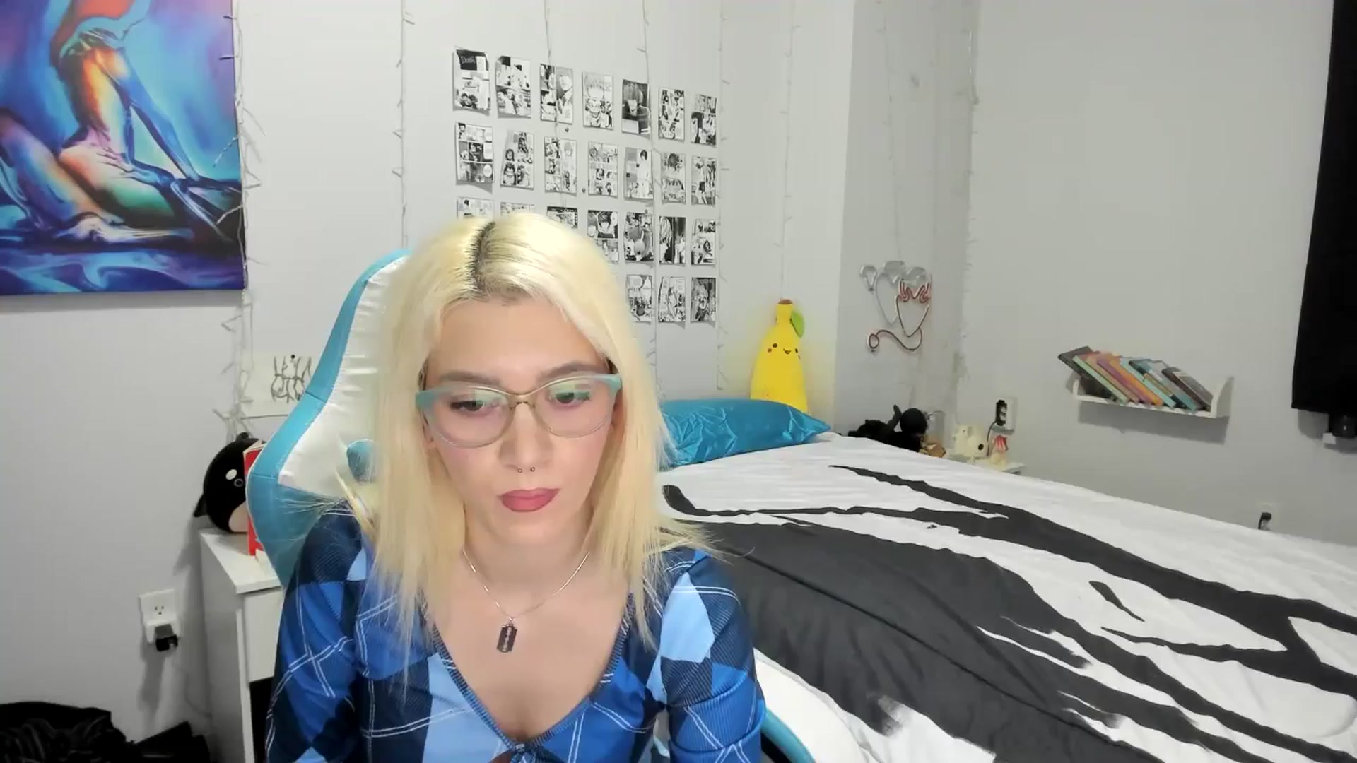 Gallery image thumbnail from AnnaTame's myfreecams stream on, 11/25/2024, 03:47 image 15 of 20