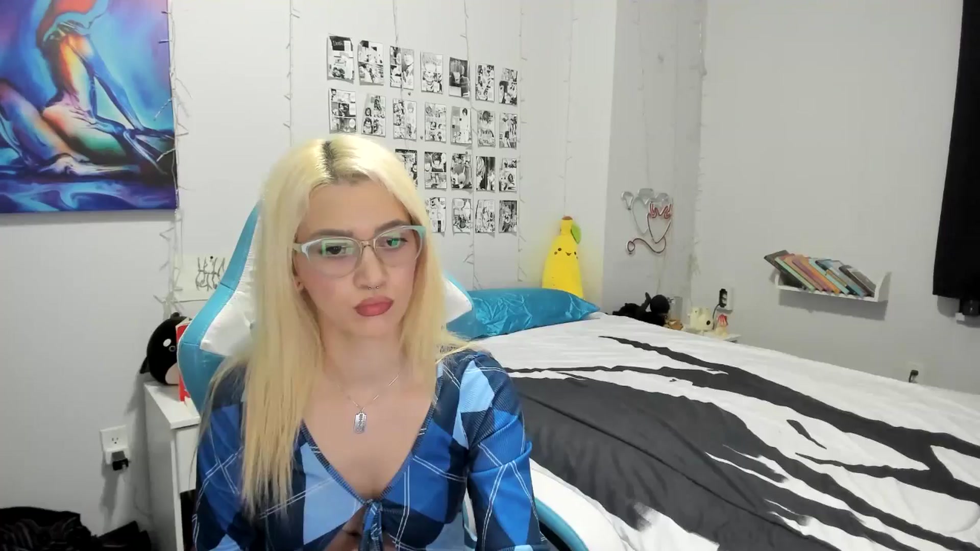 Gallery image thumbnail from AnnaTame's myfreecams stream on, 11/25/2024, 03:47 image 16 of 20