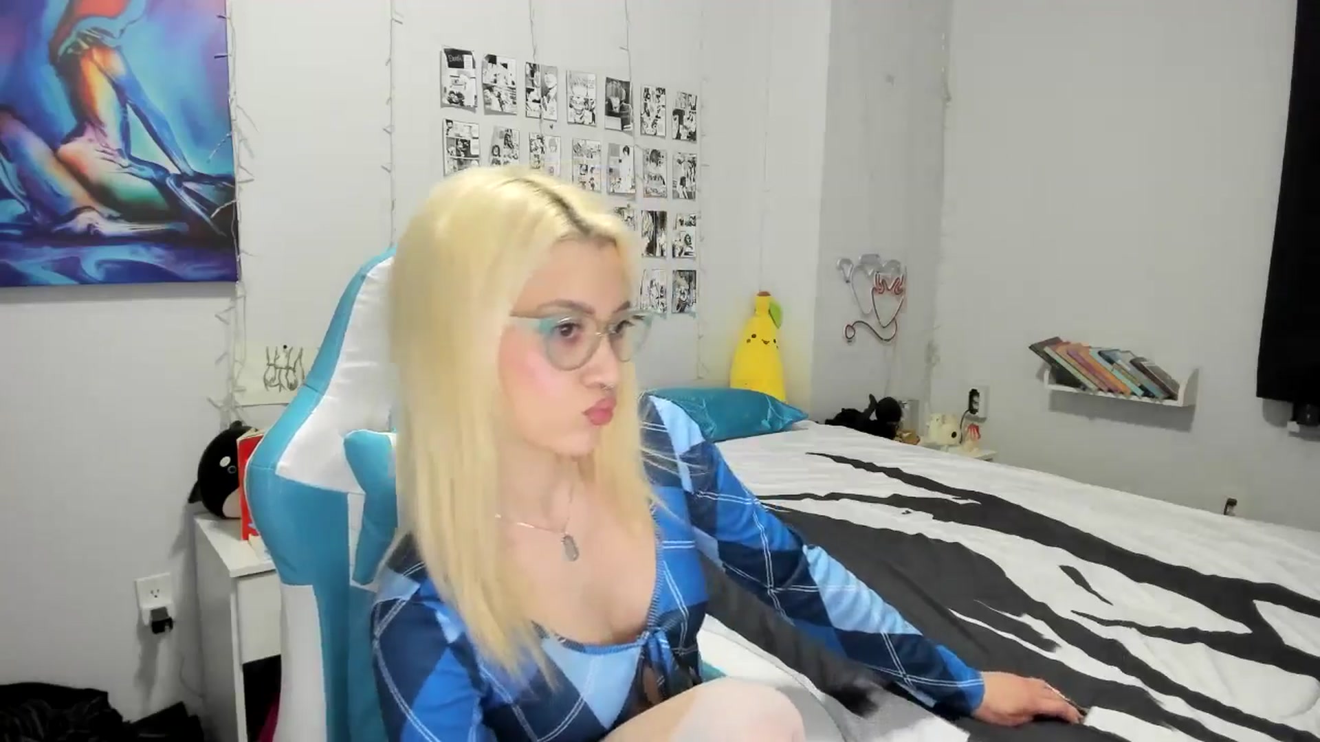 Gallery image thumbnail from AnnaTame's myfreecams stream on, 11/25/2024, 03:47 image 6 of 20