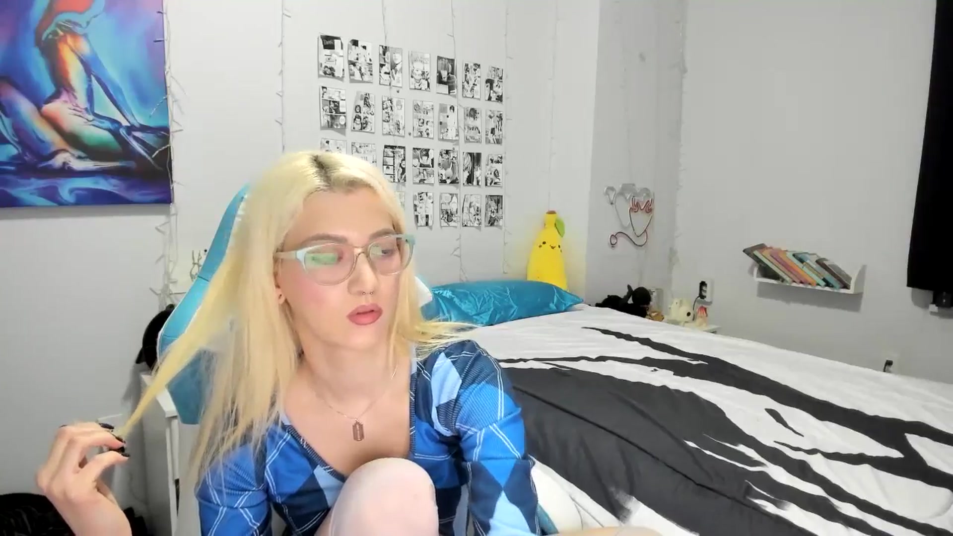 Gallery image thumbnail from AnnaTame's myfreecams stream on, 11/25/2024, 04:37 image 12 of 20