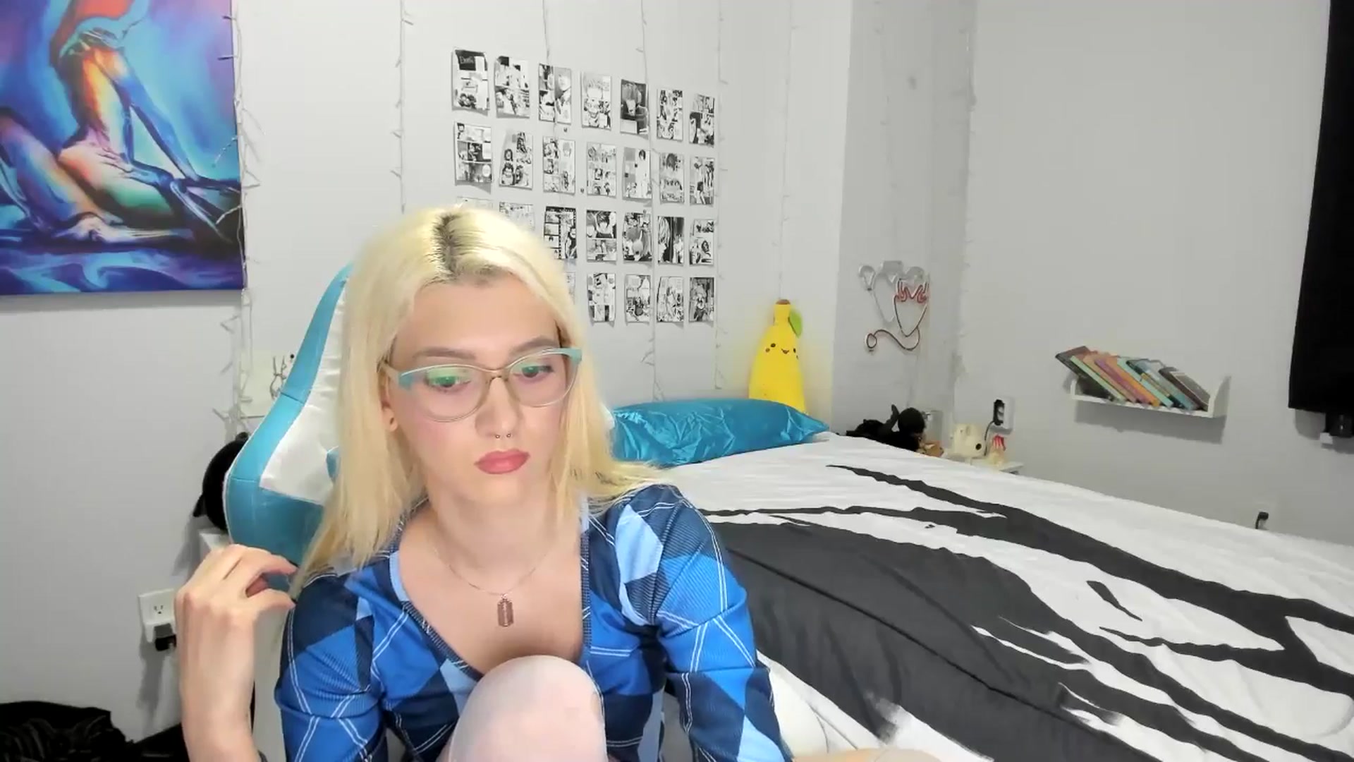 Gallery image thumbnail from AnnaTame's myfreecams stream on, 11/25/2024, 04:37 image 13 of 20