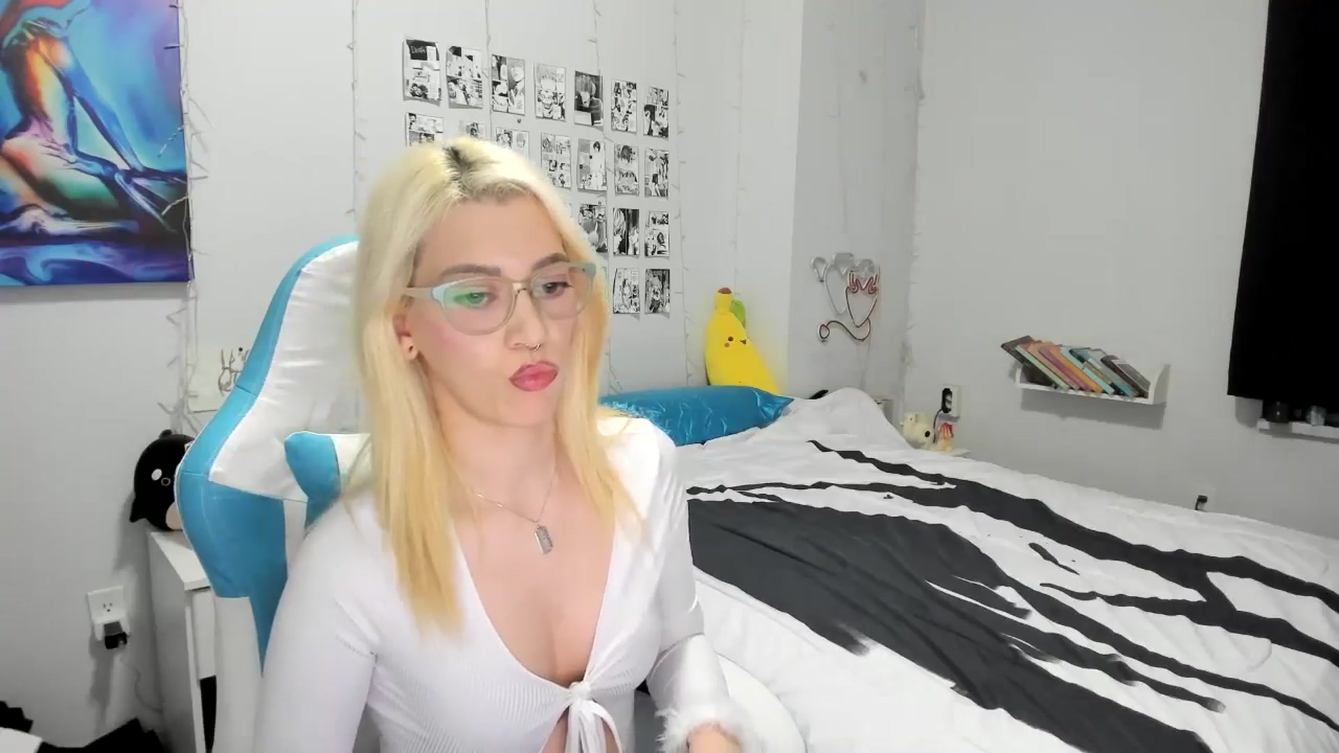 Gallery image thumbnail from AnnaTame's myfreecams stream on, 11/28/2024, 03:09 image 9 of 20