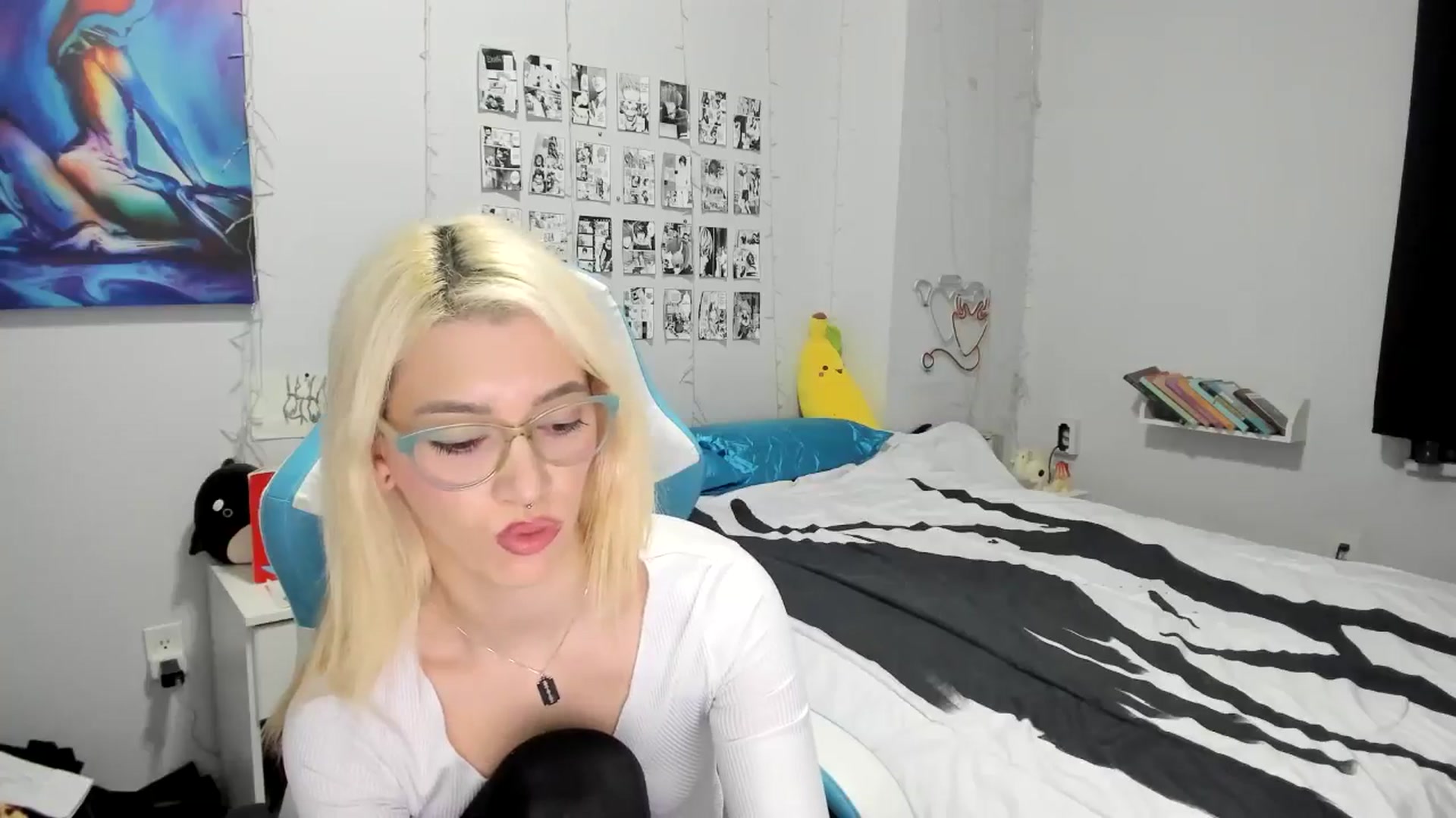 Gallery image thumbnail from AnnaTame's myfreecams stream on, 11/28/2024, 04:37 image 10 of 20
