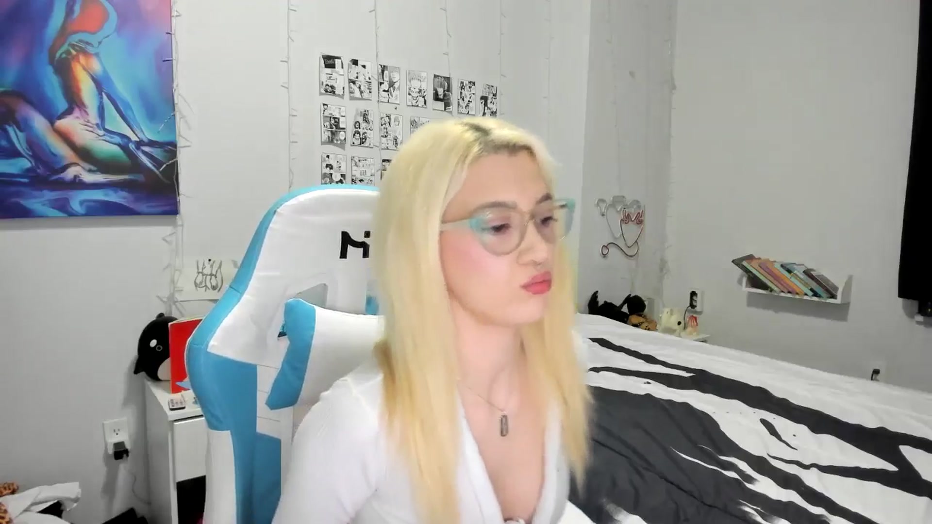 Gallery image thumbnail from AnnaTame's myfreecams stream on, 11/29/2024, 03:29 image 13 of 20