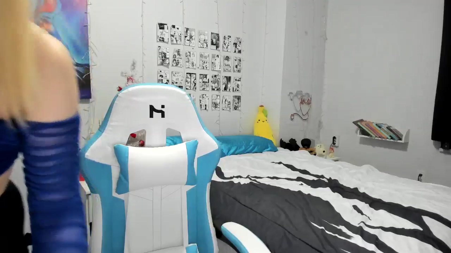 Gallery image thumbnail from AnnaTame's myfreecams stream on, 12/10/2024, 07:38 image 9 of 20
