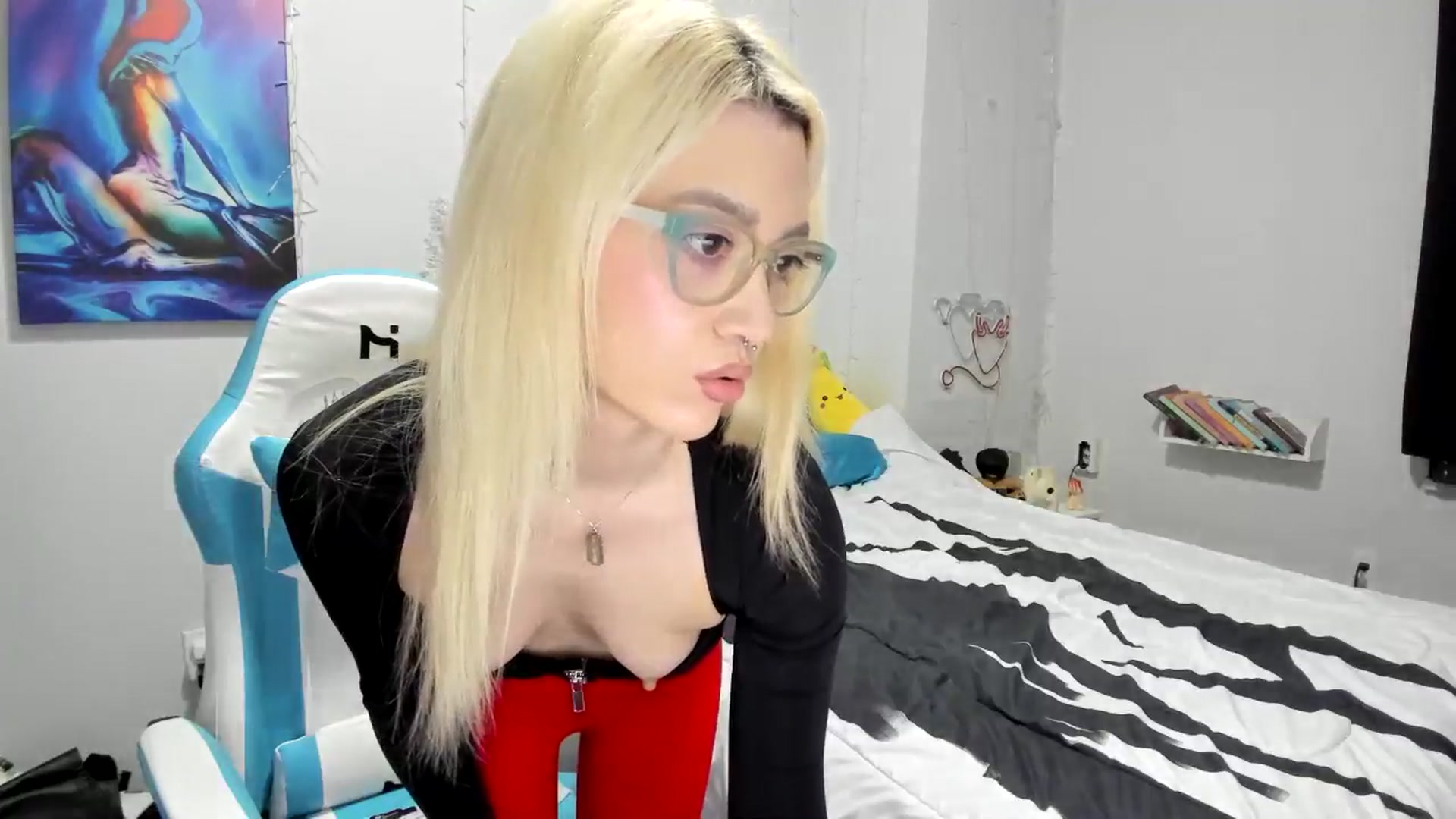Gallery image thumbnail from AnnaTame's myfreecams stream on, 12/11/2024, 07:08 image 6 of 20