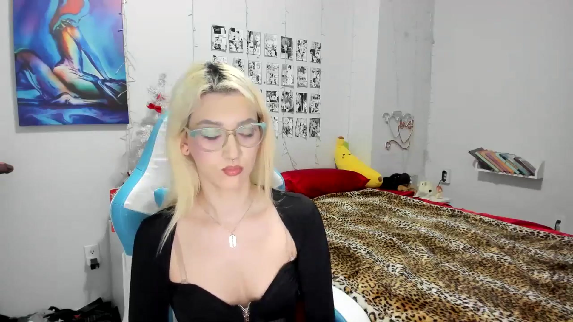 Gallery image thumbnail from AnnaTame's myfreecams stream on, 12/18/2024, 03:08 image 14 of 20