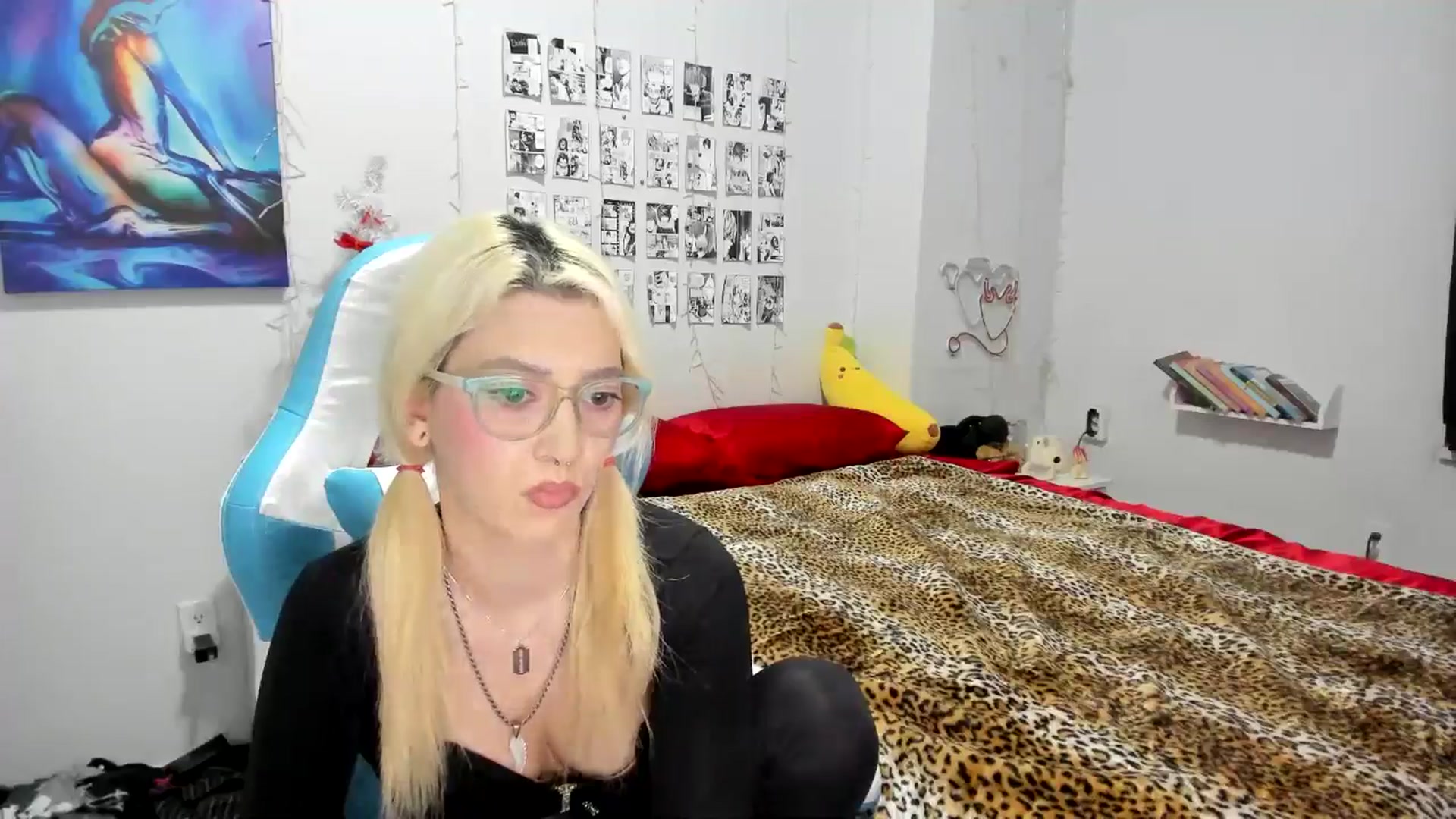 Gallery image thumbnail from AnnaTame's myfreecams stream on, 12/18/2024, 06:20 image 7 of 20