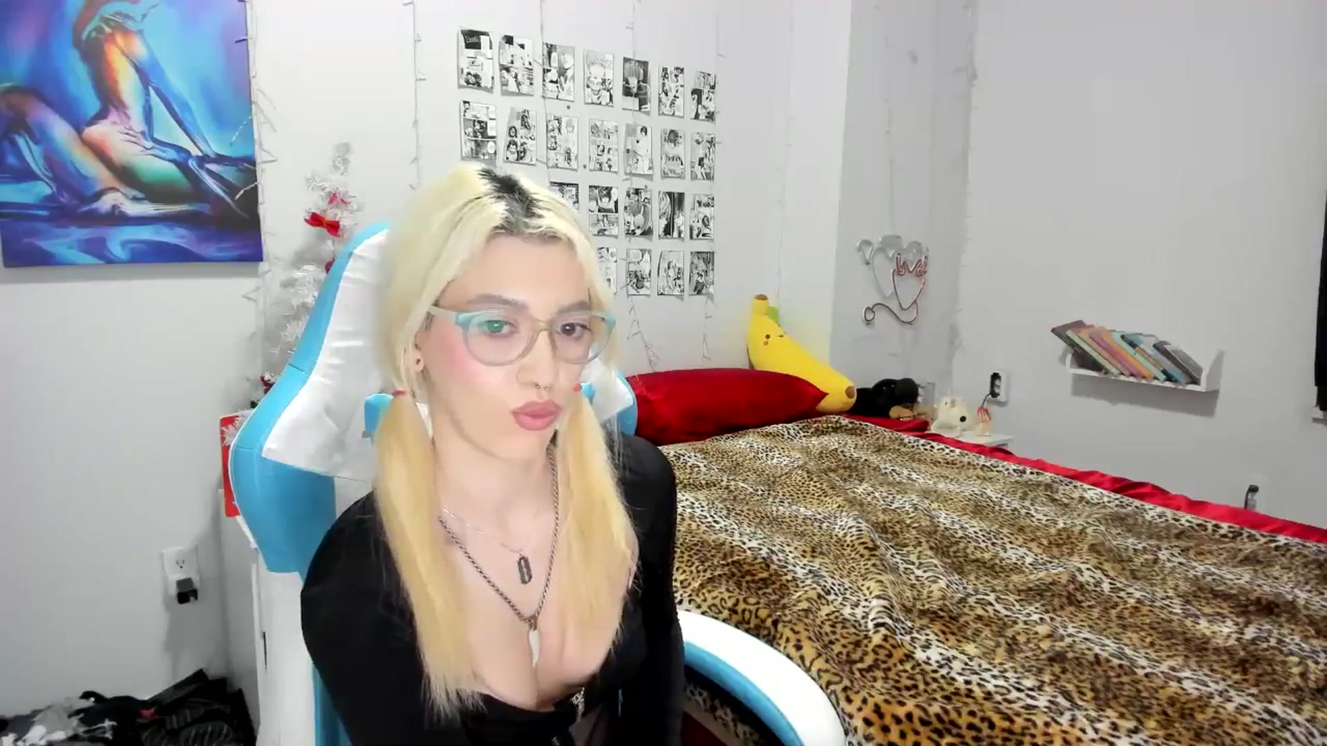 Gallery image thumbnail from AnnaTame's myfreecams stream on, 12/18/2024, 06:20 image 18 of 20
