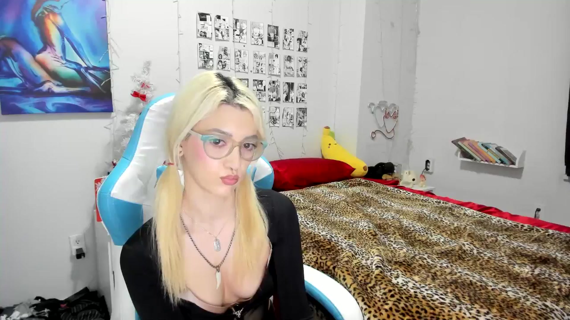 Gallery image thumbnail from AnnaTame's myfreecams stream on, 12/18/2024, 06:20 image 14 of 20