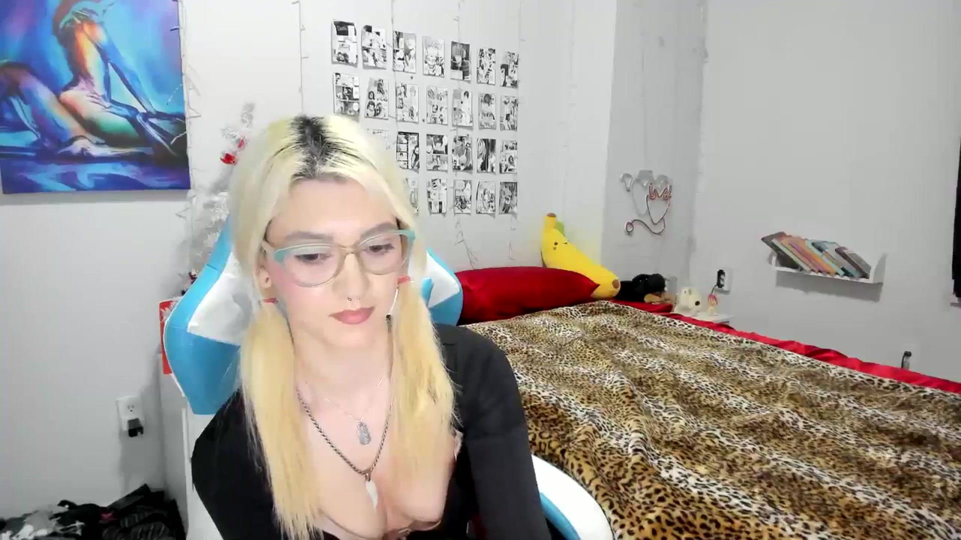Gallery image thumbnail from AnnaTame's myfreecams stream on, 12/18/2024, 06:20 image 16 of 20