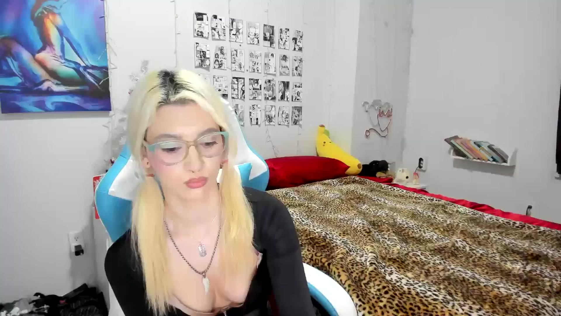 Gallery image thumbnail from AnnaTame's myfreecams stream on, 12/18/2024, 06:20 image 13 of 20