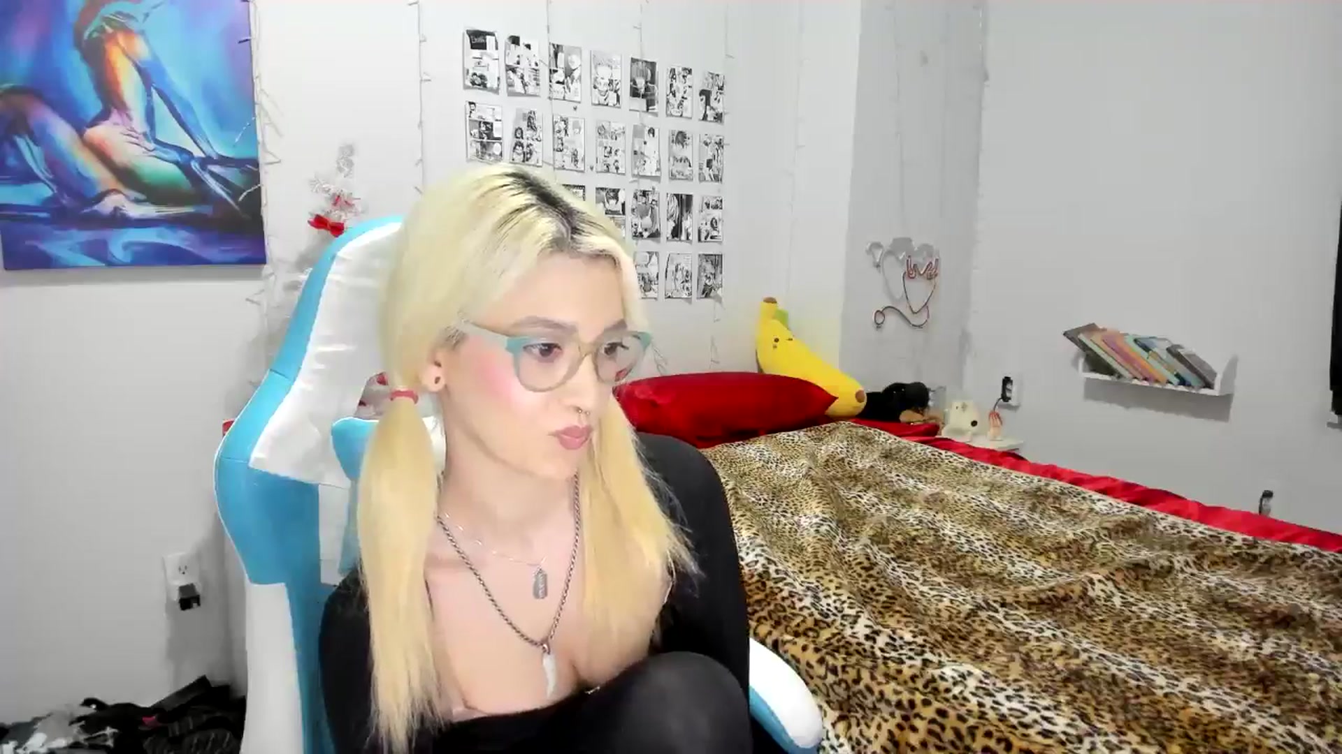 Gallery image thumbnail from AnnaTame's myfreecams stream on, 12/18/2024, 07:09 image 11 of 20