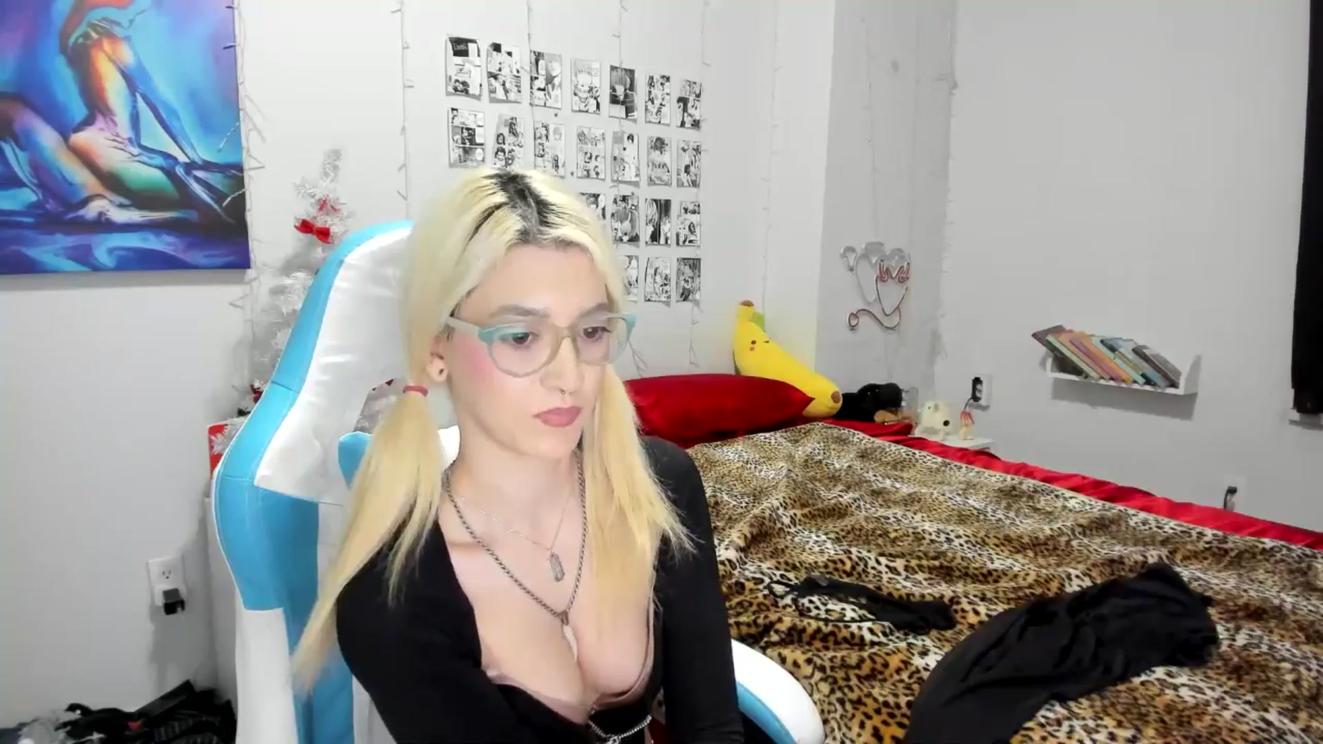 Gallery image thumbnail from AnnaTame's myfreecams stream on, 12/18/2024, 07:30 image 9 of 20