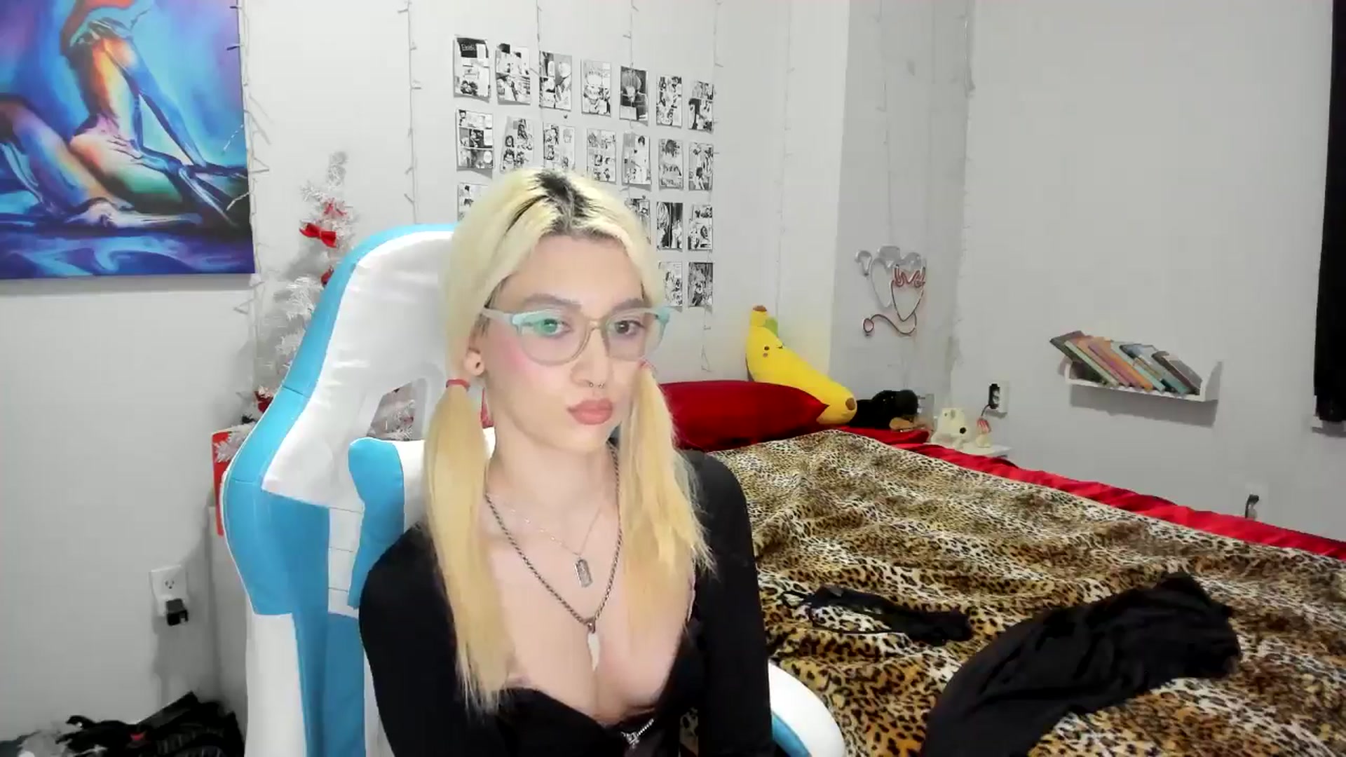 Gallery image thumbnail from AnnaTame's myfreecams stream on, 12/18/2024, 07:30 image 3 of 20