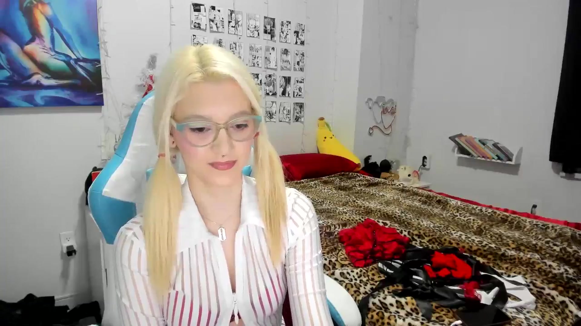 Gallery image thumbnail from AnnaTame's myfreecams stream on, 12/24/2024, 02:36 image 15 of 20