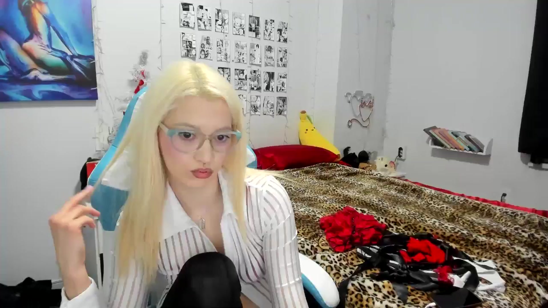 Gallery image thumbnail from AnnaTame's myfreecams stream on, 12/24/2024, 02:36 image 1 of 20