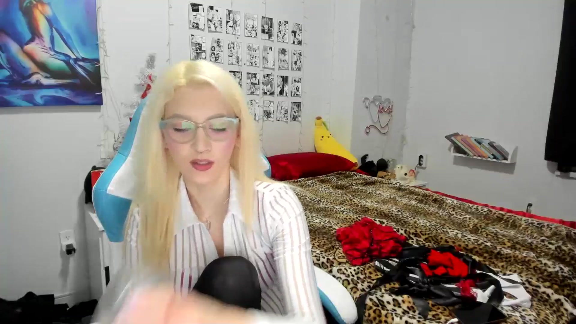 Gallery image thumbnail from AnnaTame's myfreecams stream on, 12/24/2024, 02:36 image 2 of 20
