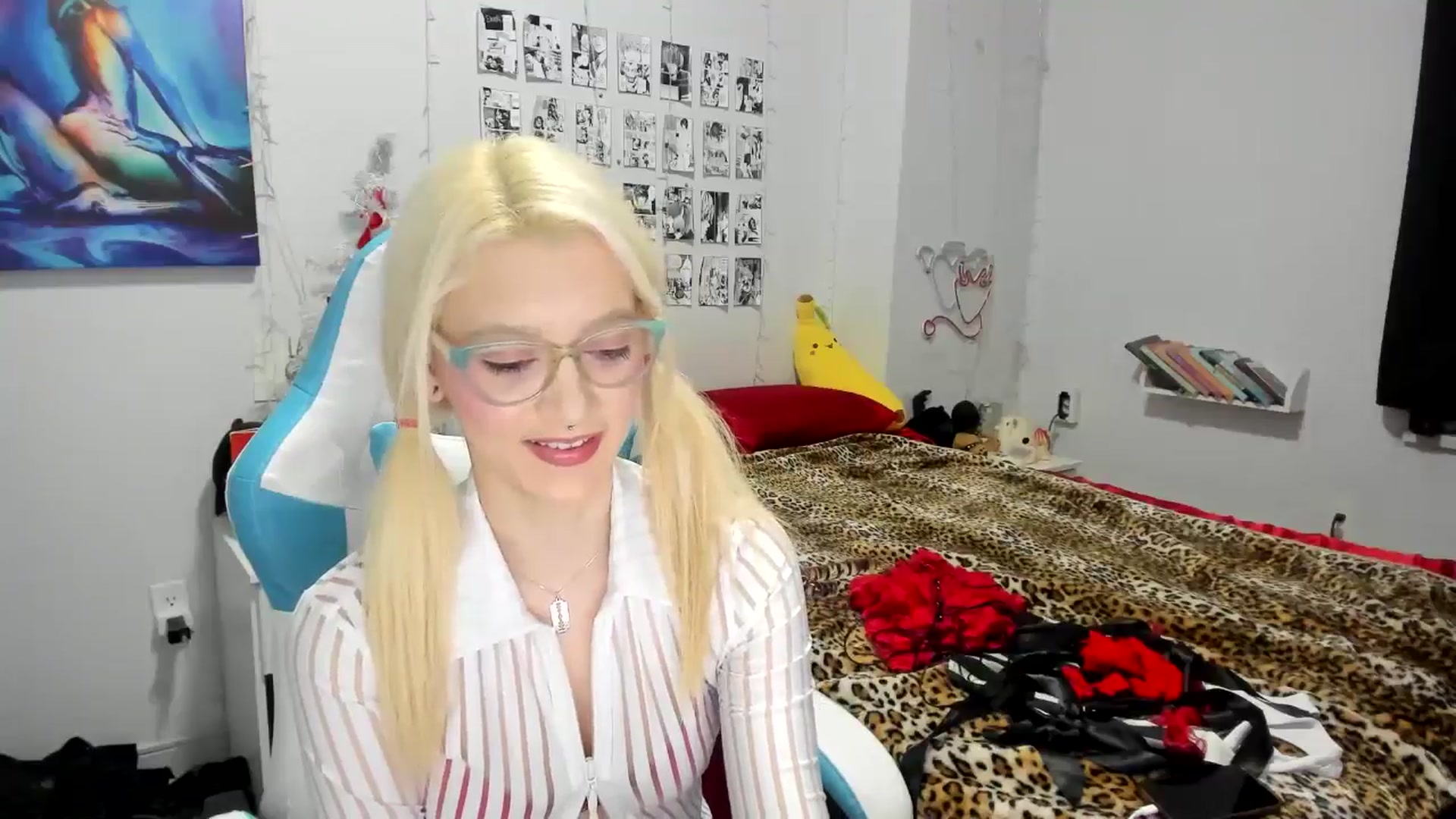 Gallery image thumbnail from AnnaTame's myfreecams stream on, 12/24/2024, 02:36 image 13 of 20