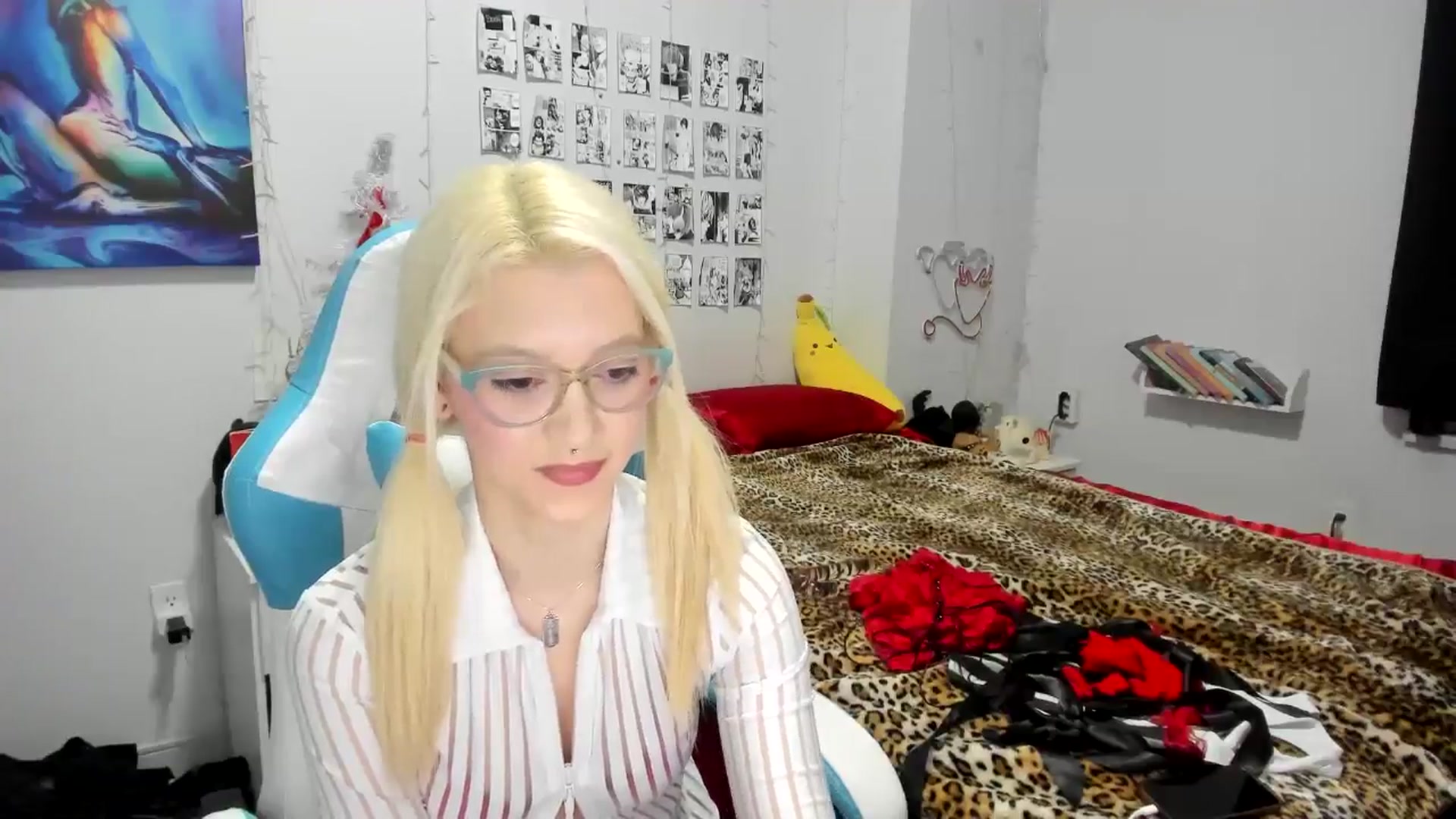 Gallery image thumbnail from AnnaTame's myfreecams stream on, 12/24/2024, 02:36 image 11 of 20