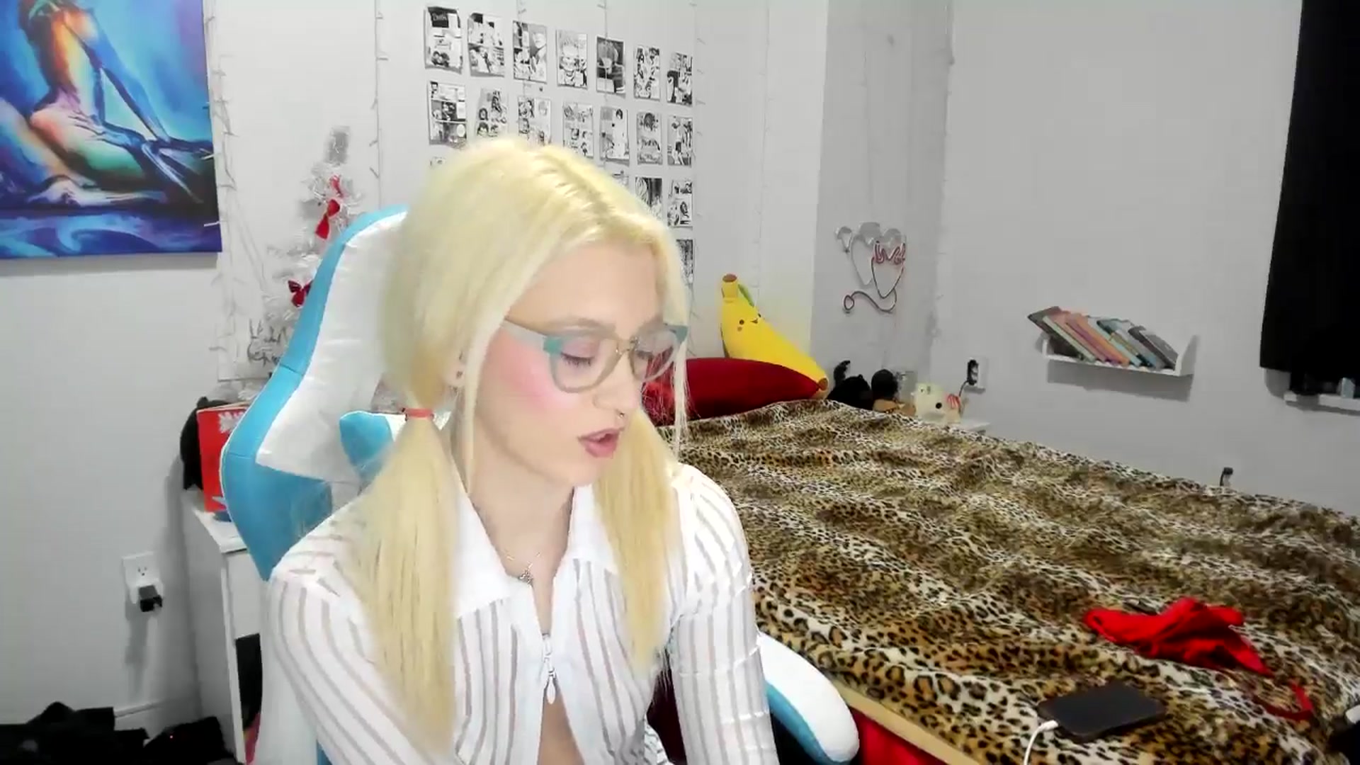 Gallery image thumbnail from AnnaTame's myfreecams stream on, 12/24/2024, 04:41 image 2 of 20