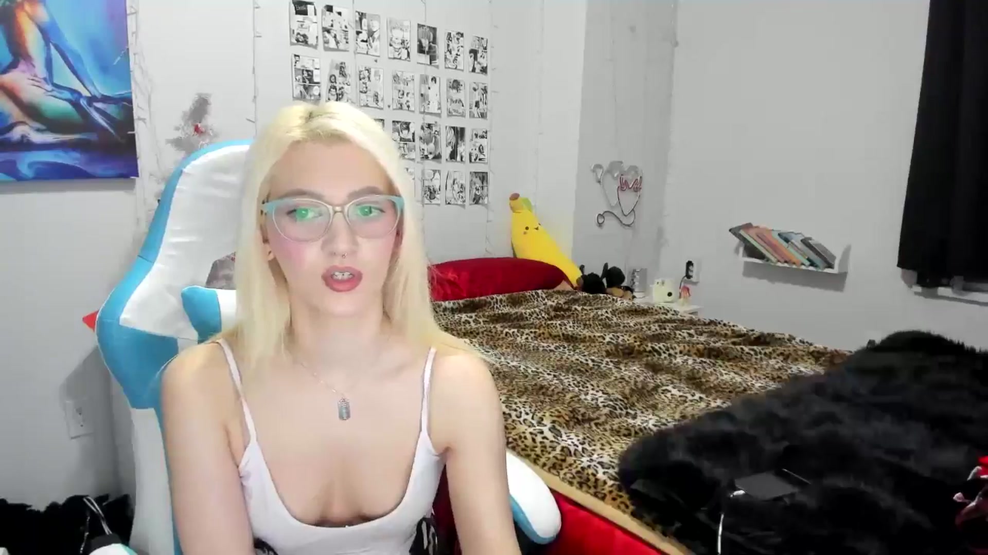 Gallery image thumbnail from AnnaTame's myfreecams stream on, 12/30/2024, 02:44 image 11 of 20