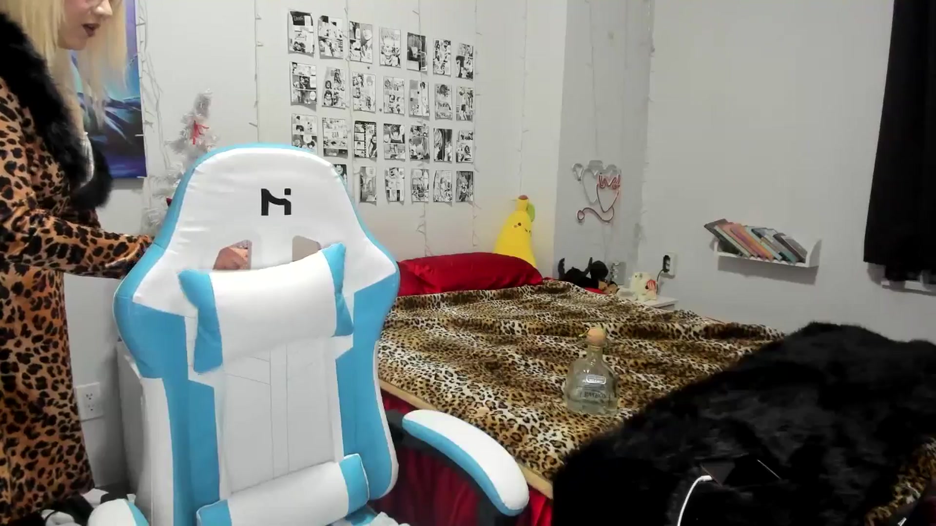 Gallery image thumbnail from AnnaTame's myfreecams stream on, 01/01/2025, 05:28 image 4 of 20