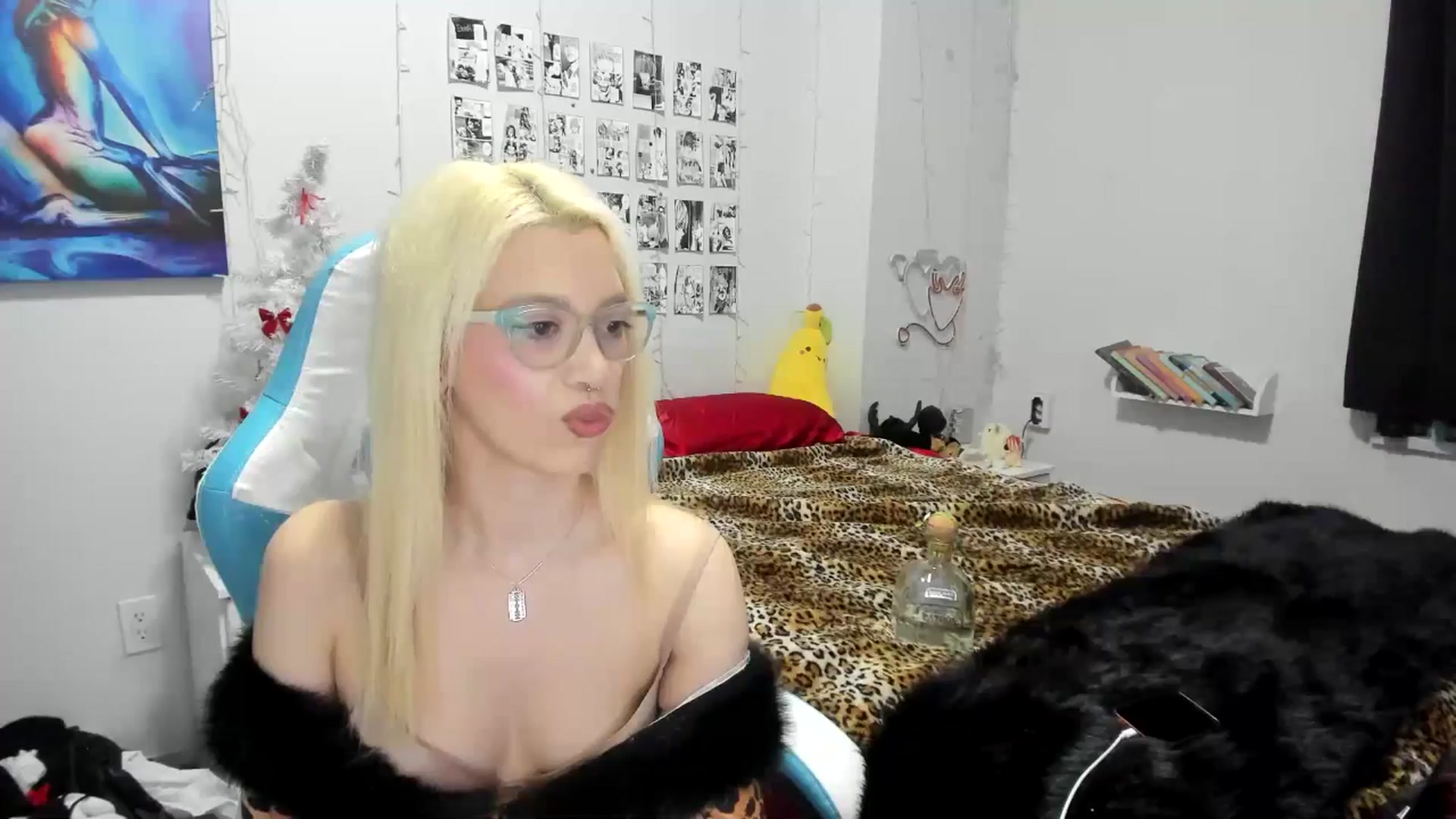 Gallery image thumbnail from AnnaTame's myfreecams stream on, 01/01/2025, 05:28 image 6 of 20