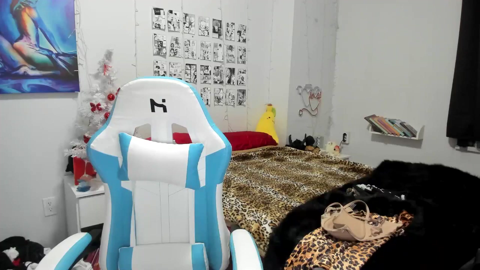 Gallery image thumbnail from AnnaTame's myfreecams stream on, 01/01/2025, 10:12 image 15 of 20