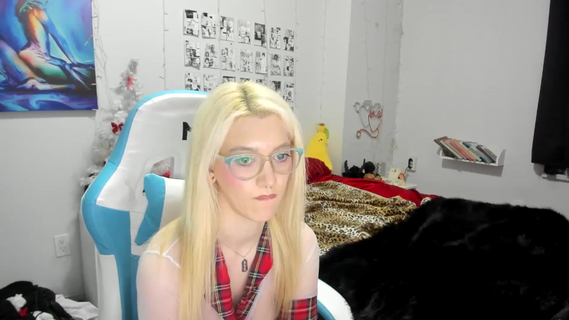 Gallery image thumbnail from AnnaTame's myfreecams stream on, 01/01/2025, 11:31 image 16 of 20