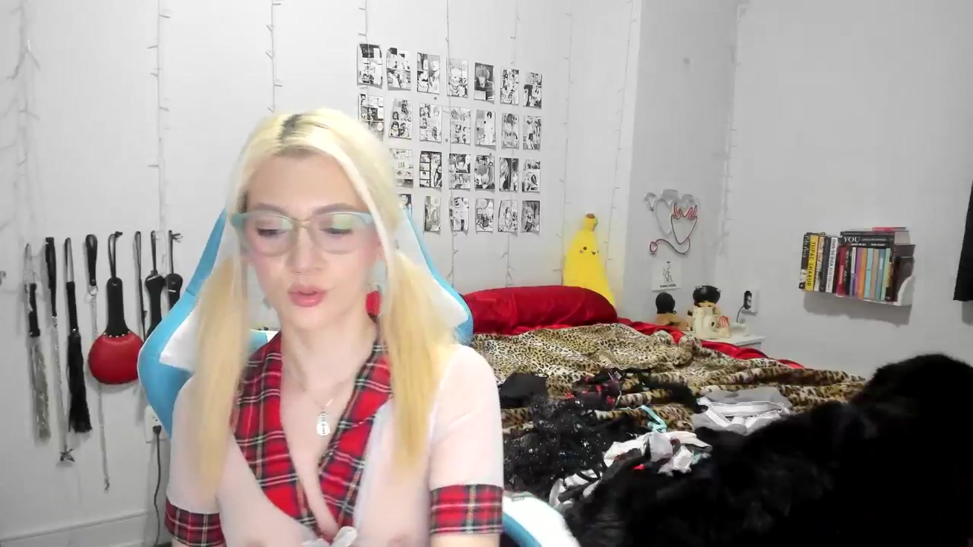 Gallery image thumbnail from AnnaTame's myfreecams stream on, 01/10/2025, 08:28 image 12 of 20