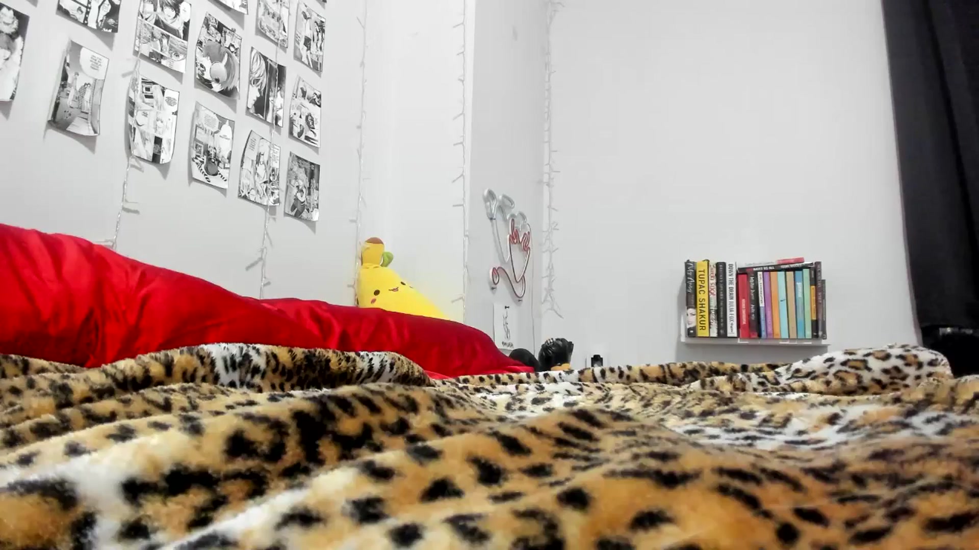 Gallery image thumbnail from AnnaTame's myfreecams stream on, 02/08/2025, 09:05 image 1 of 20