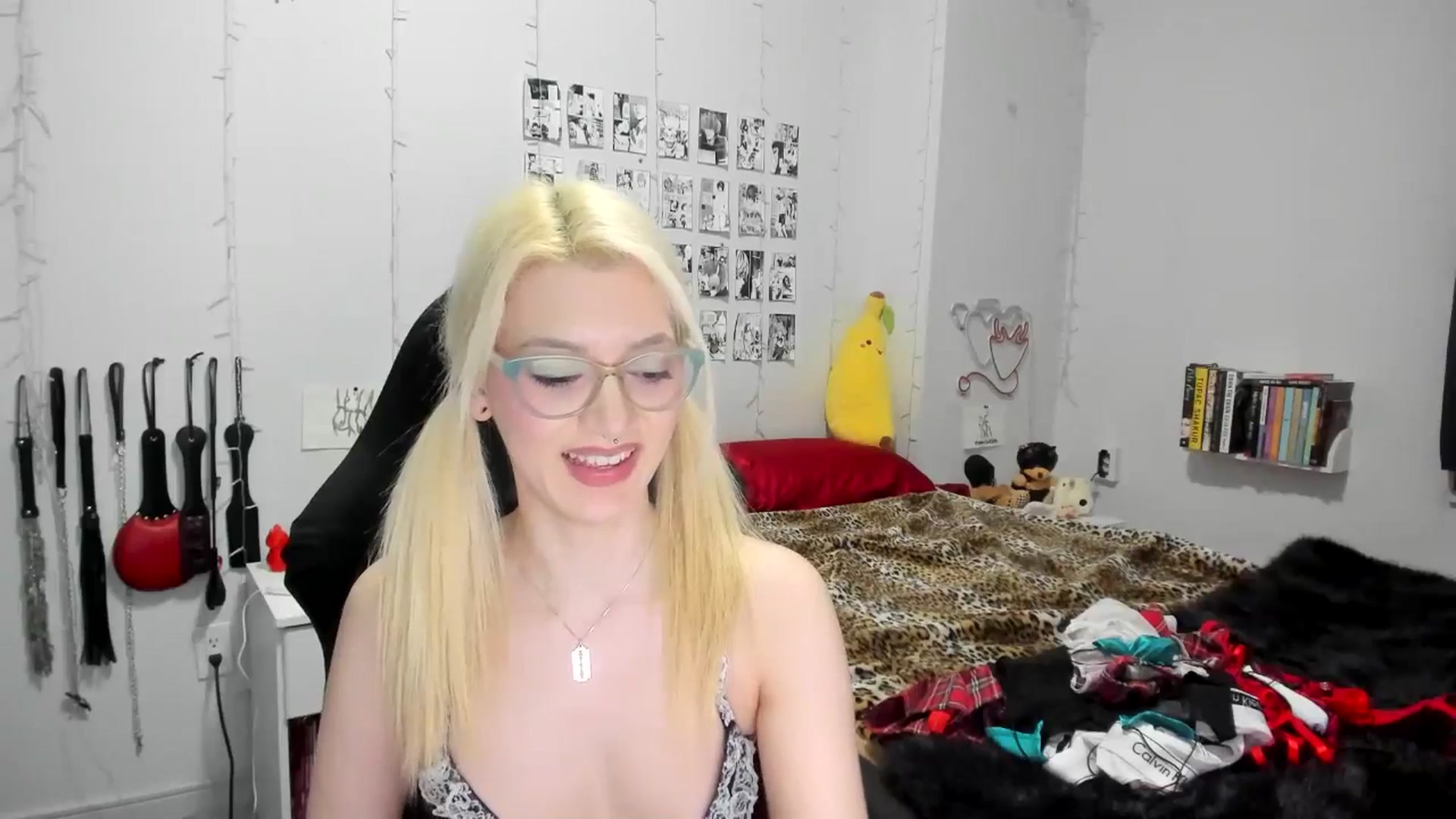 Gallery image thumbnail from AnnaTame's myfreecams stream on, 02/16/2025, 08:57 image 19 of 20