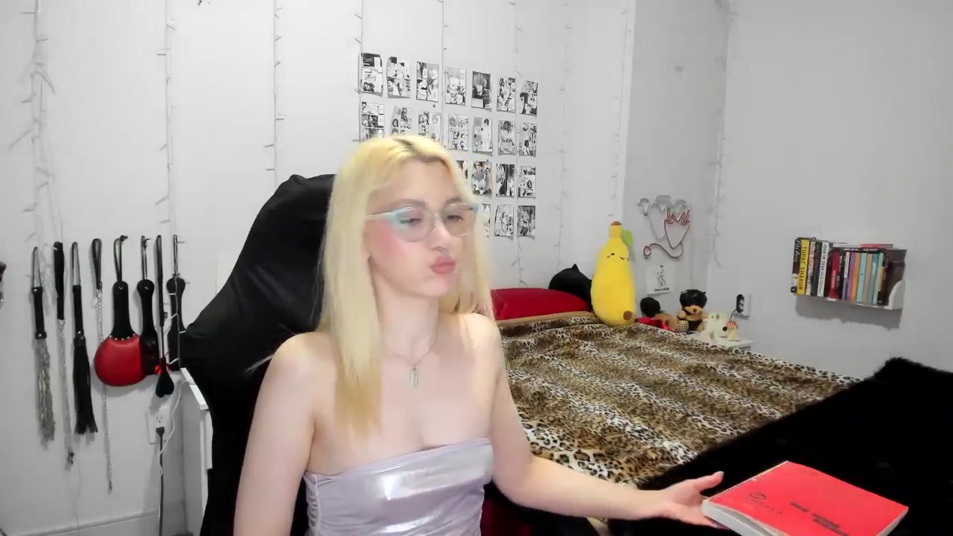 Gallery image thumbnail from AnnaTame's myfreecams stream on, 02/27/2025, 09:31 image 11 of 20