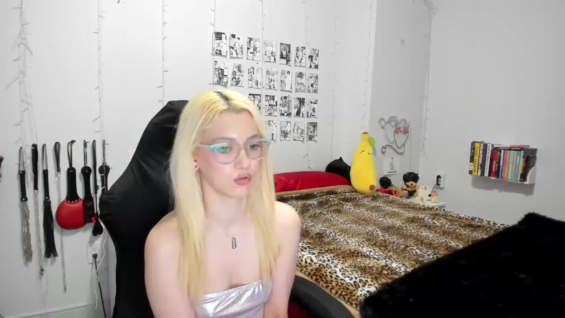 Gallery image thumbnail from AnnaTame's myfreecams stream on, 02/27/2025, 09:31 image 4 of 20